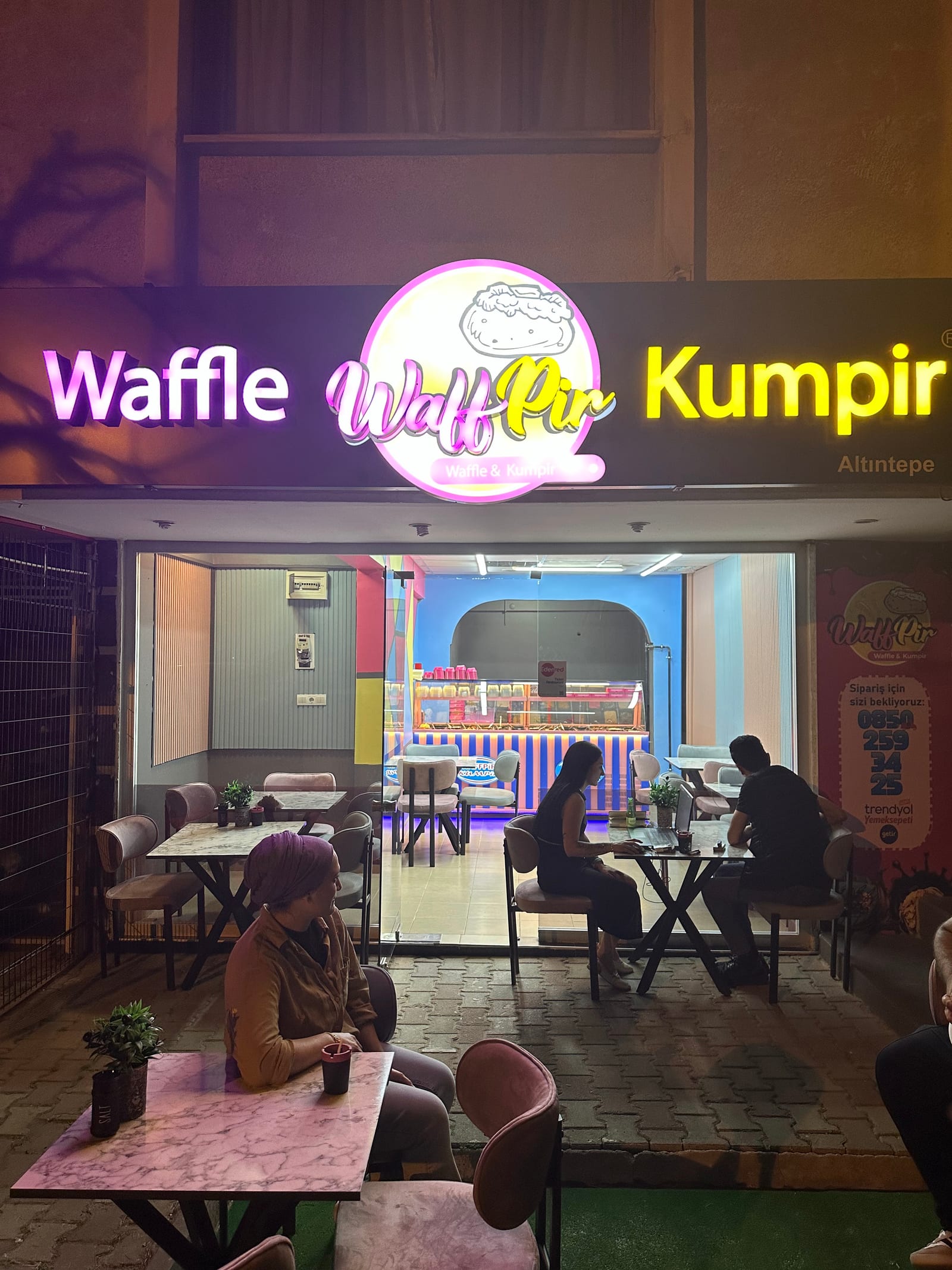 Waffpir Waffle&Kumpir® - Altıntepe-