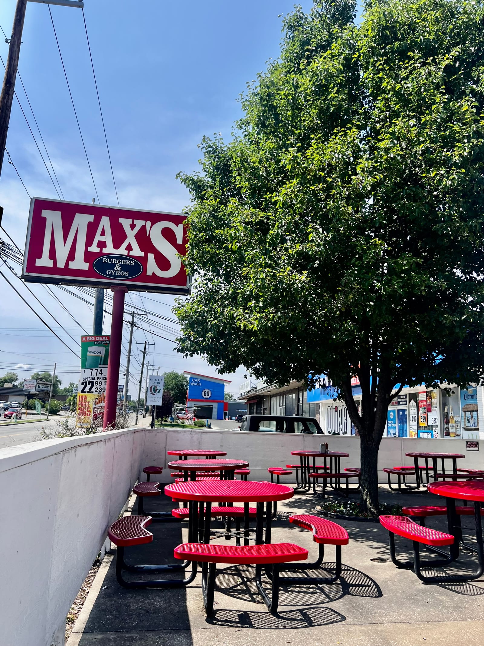 Max’s Burgers and Gyros