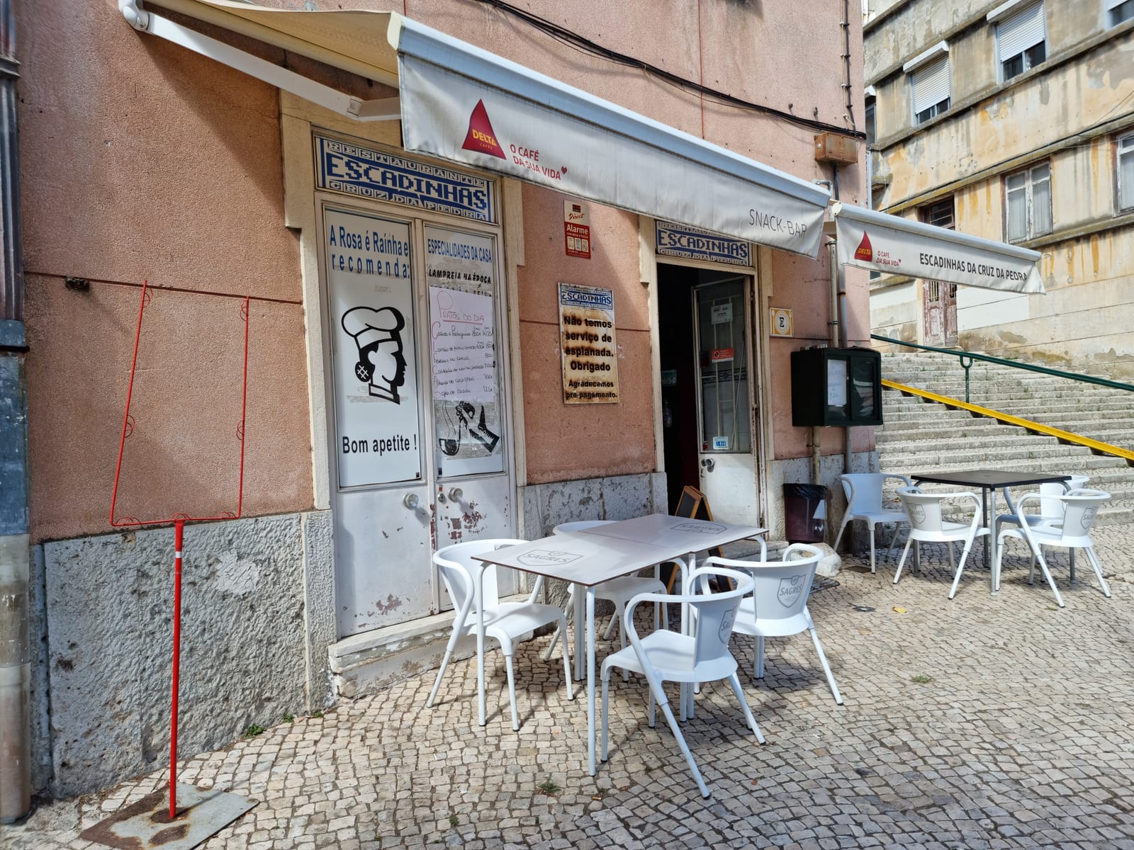 Restaurante Escadinhas Da Cruz Da Pedra