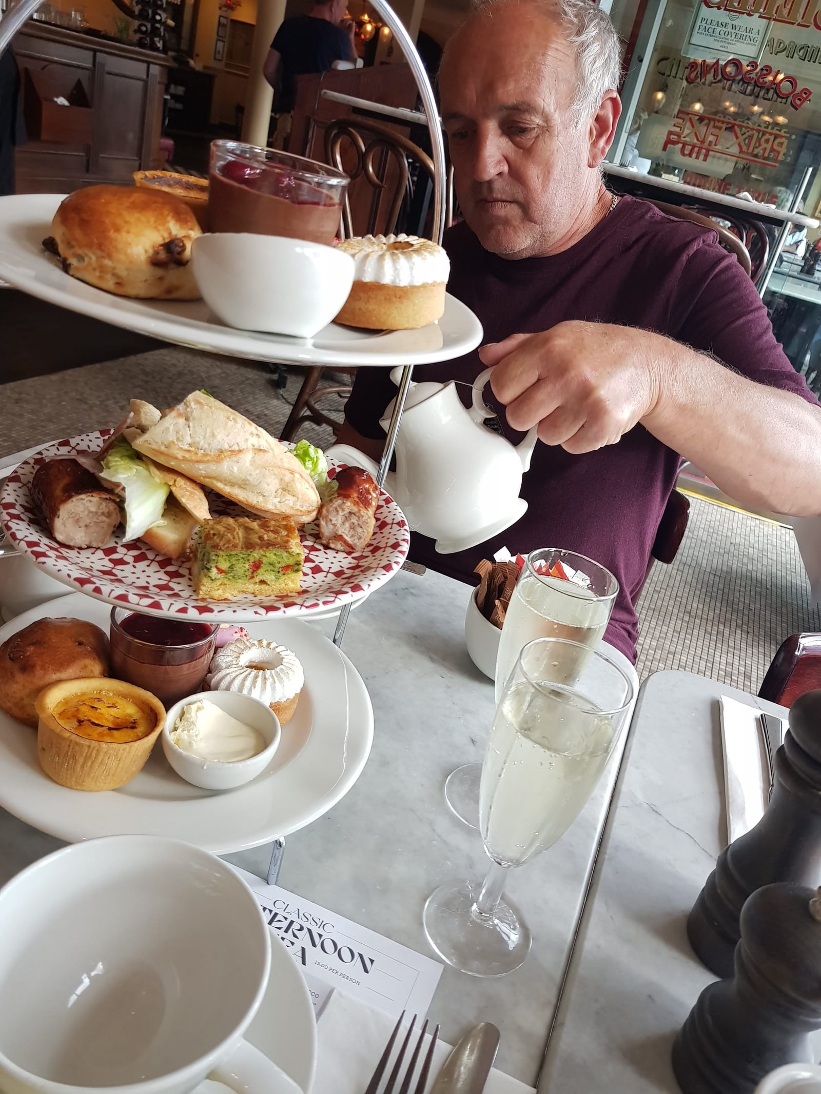 Café Rouge
