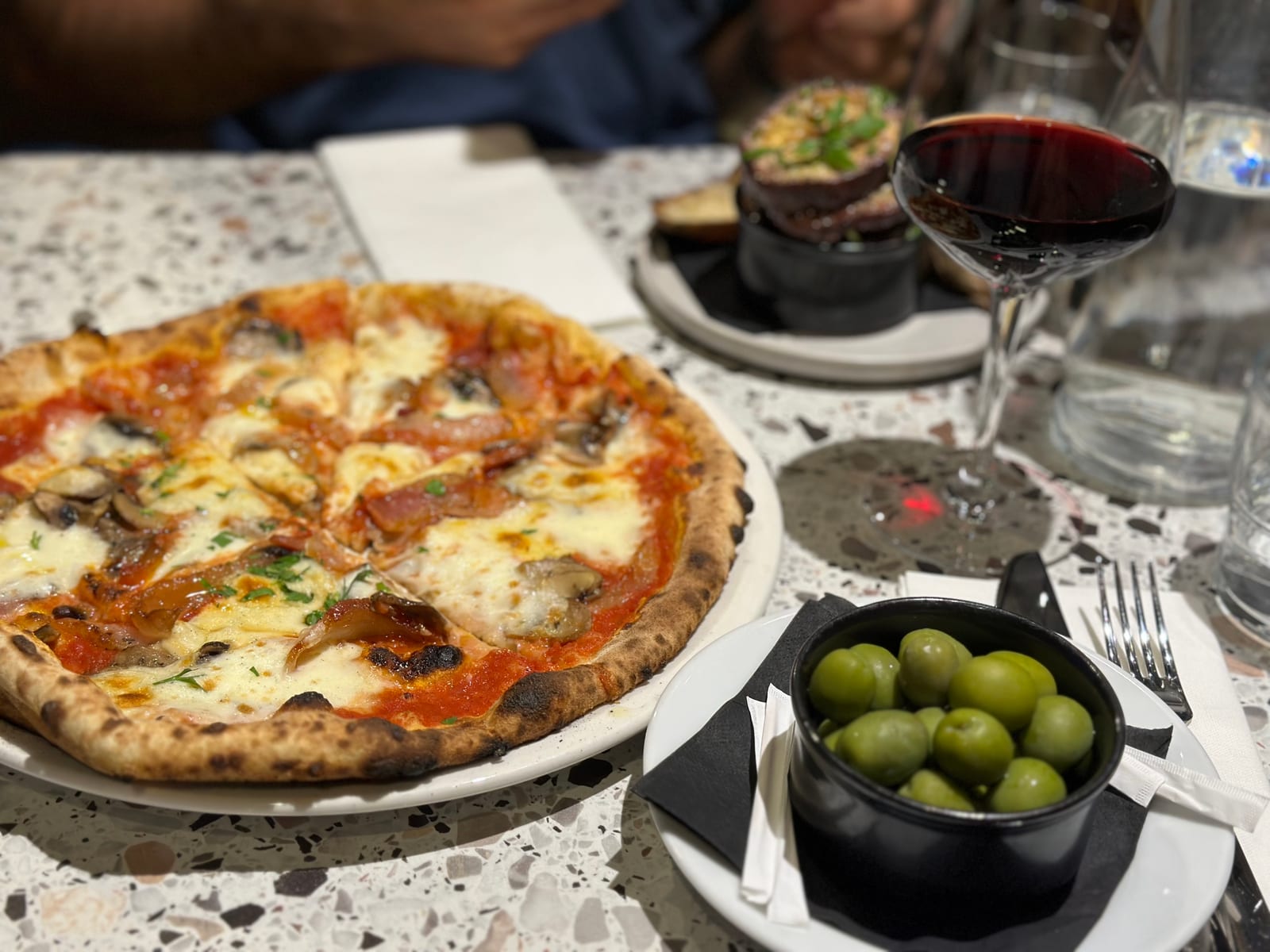 Giovanna’s Deli & Wine