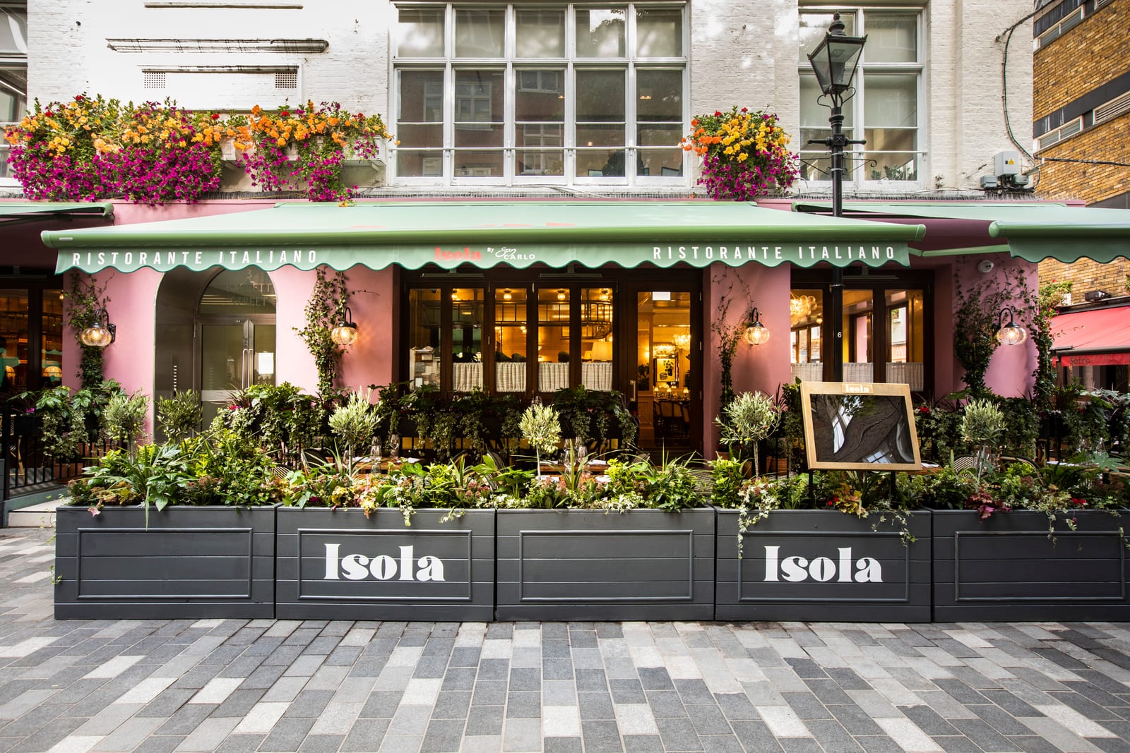 Isola by San Carlo