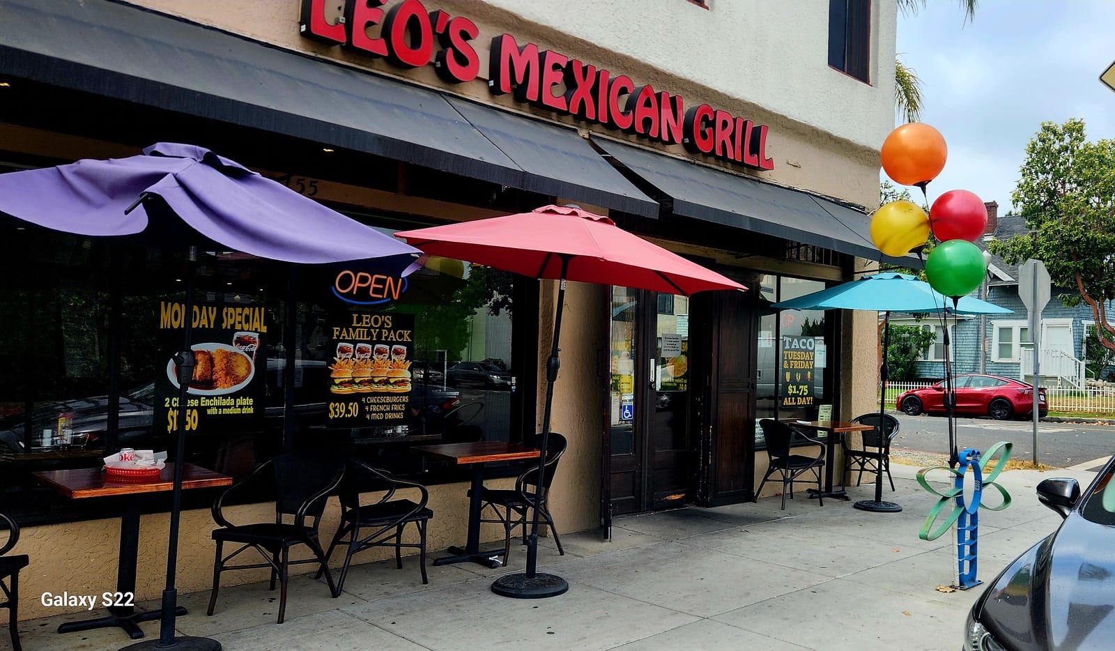 Leo's Mexican Grill