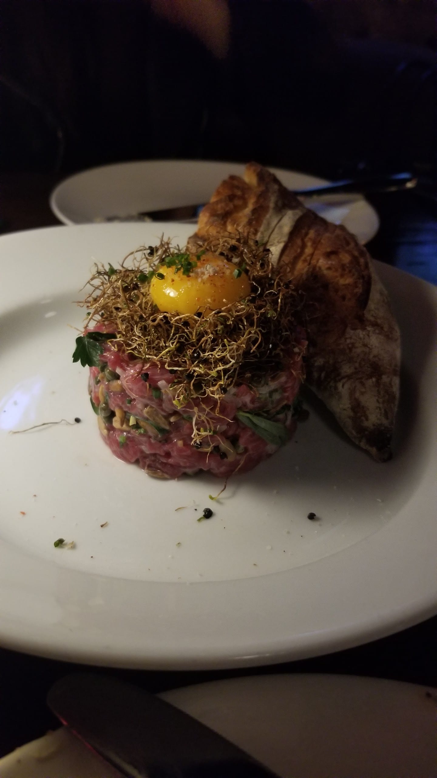 1886 Bar Restaurant at The Raymond