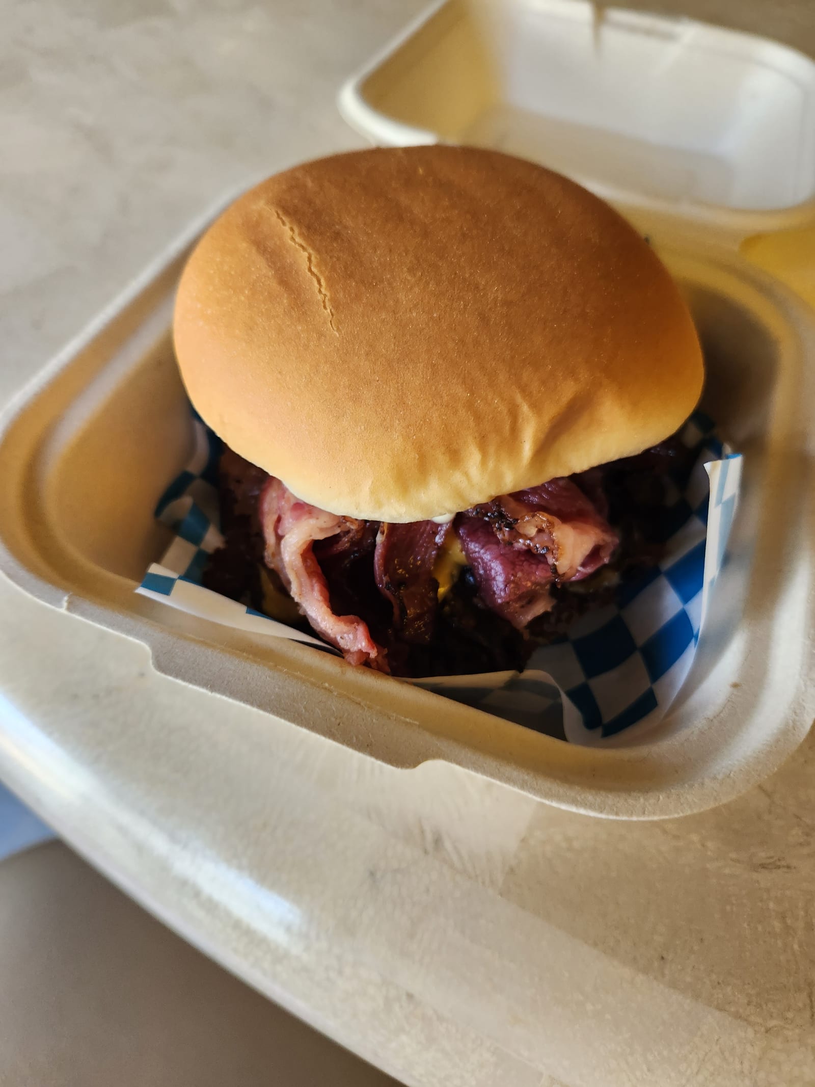 Goldburger Los Feliz