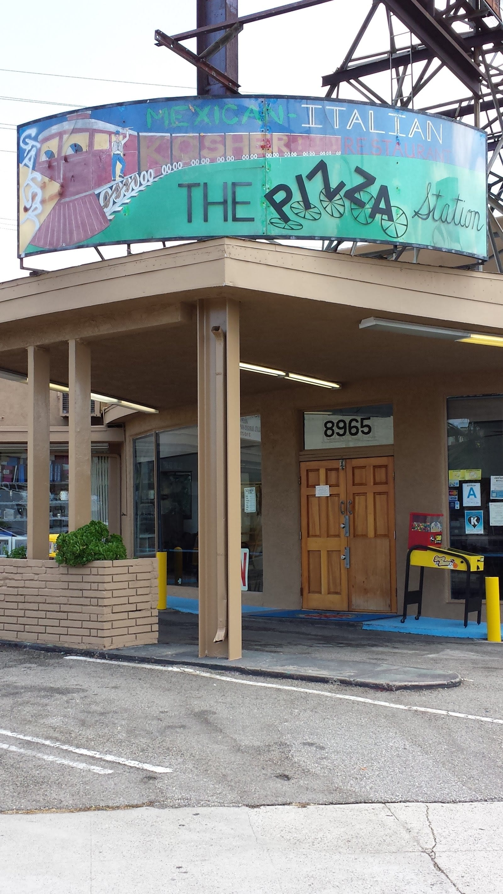 Kosher Pizza Station