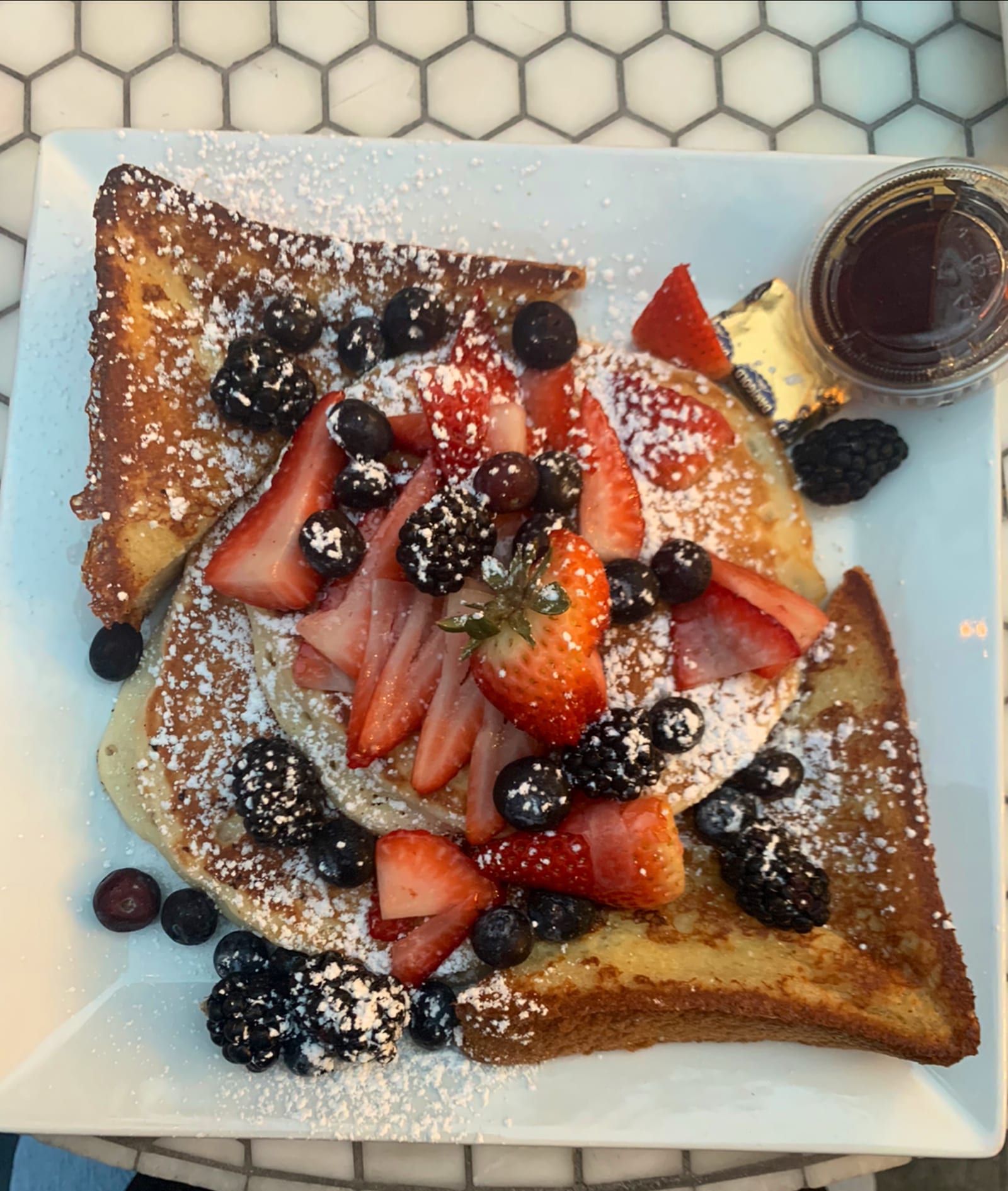 Larchmont Bungalow Cafe