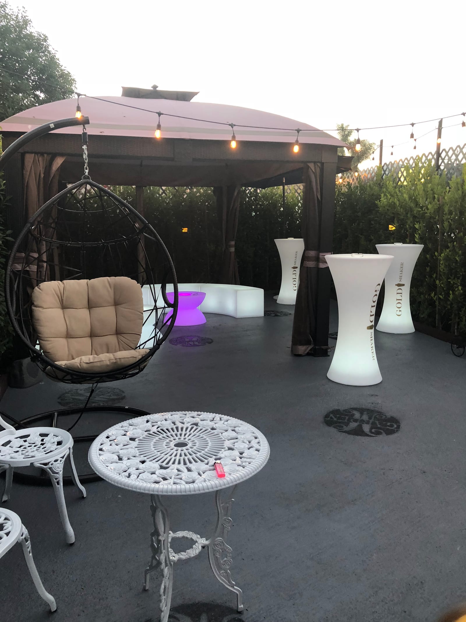 Mezzo Garden Restaurant