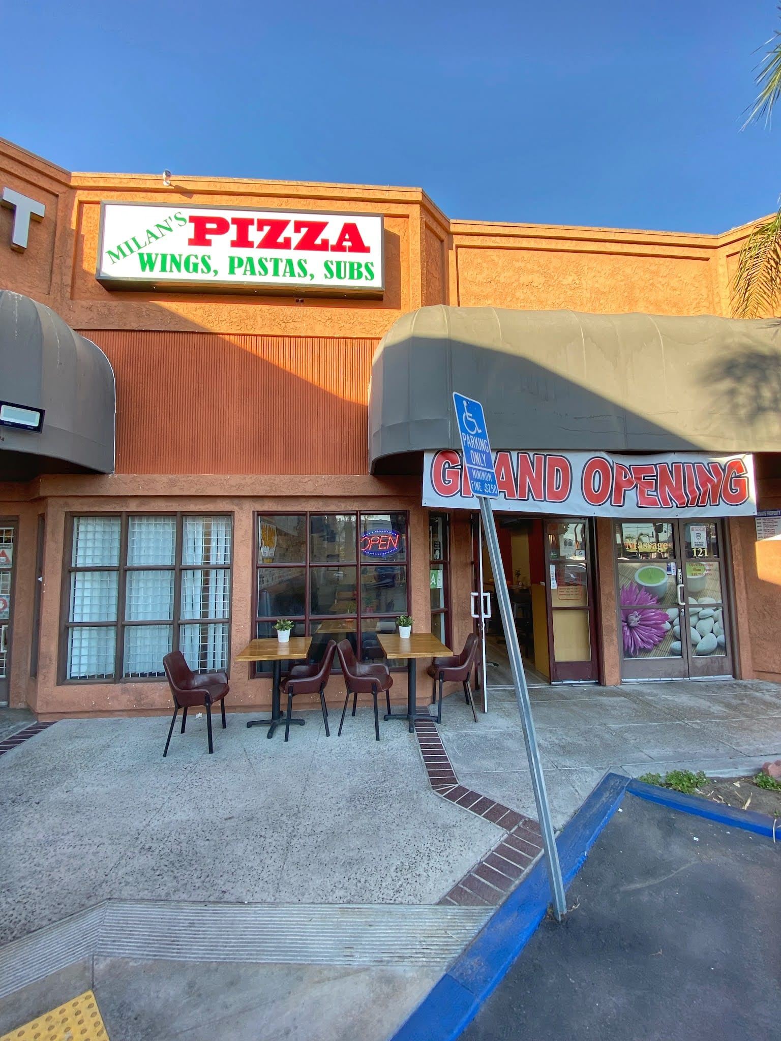 Milans Pizza & Wings