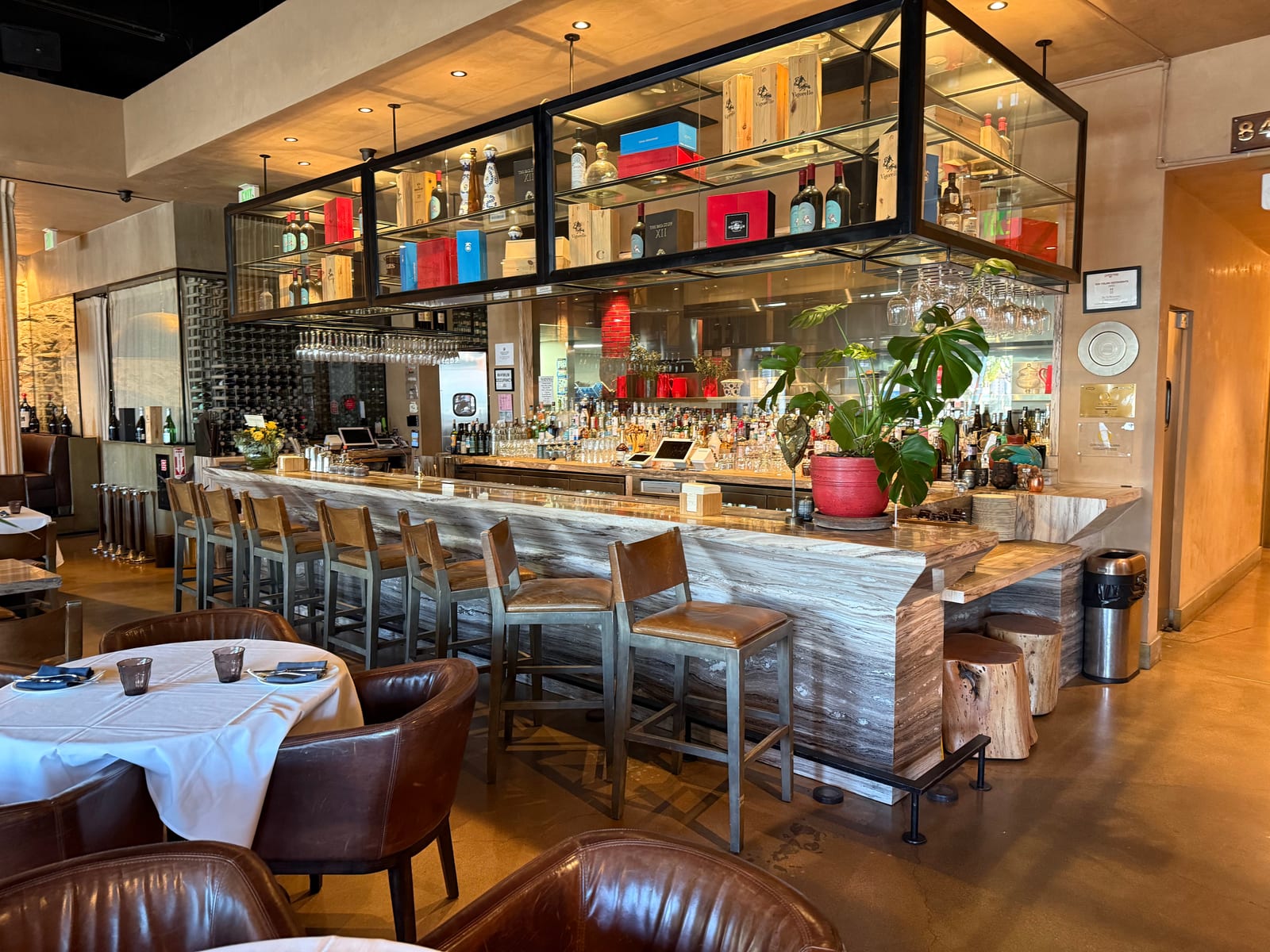N10 Restaurant
