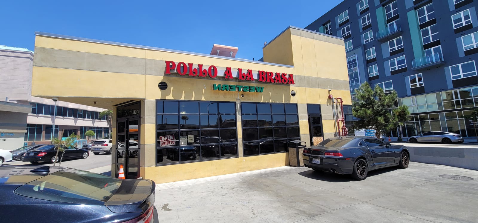 Pollos A La Brasa