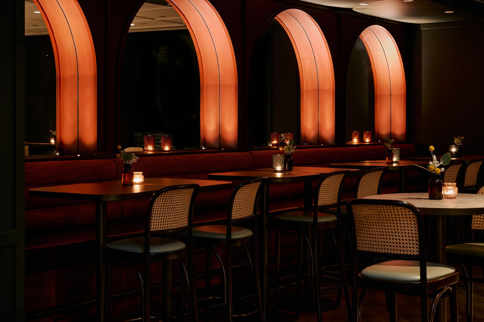 Bossley Bar & Restaurant