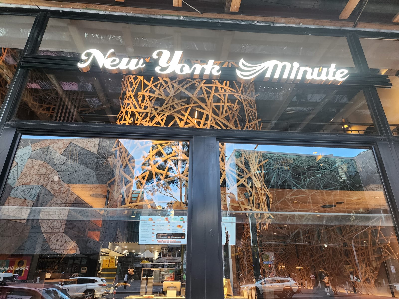 New York Minute (Flinders St)