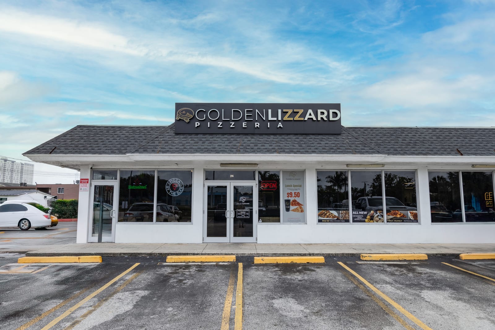 Golden Lizzard Pizza