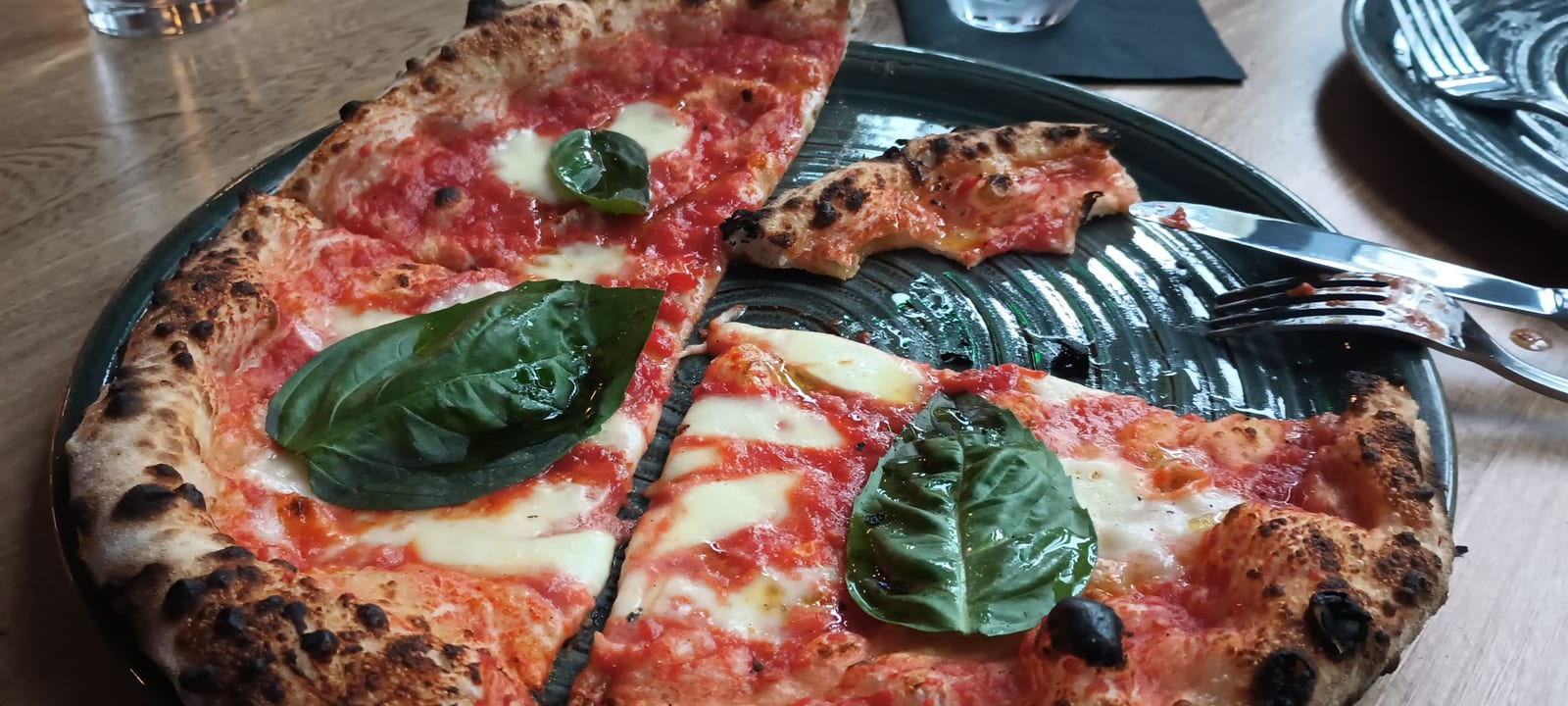 Lavka Gourmet Cafe