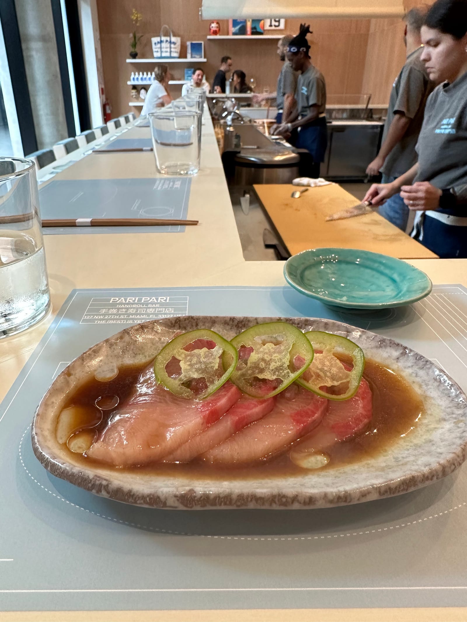 Pari Pari Handroll Bar