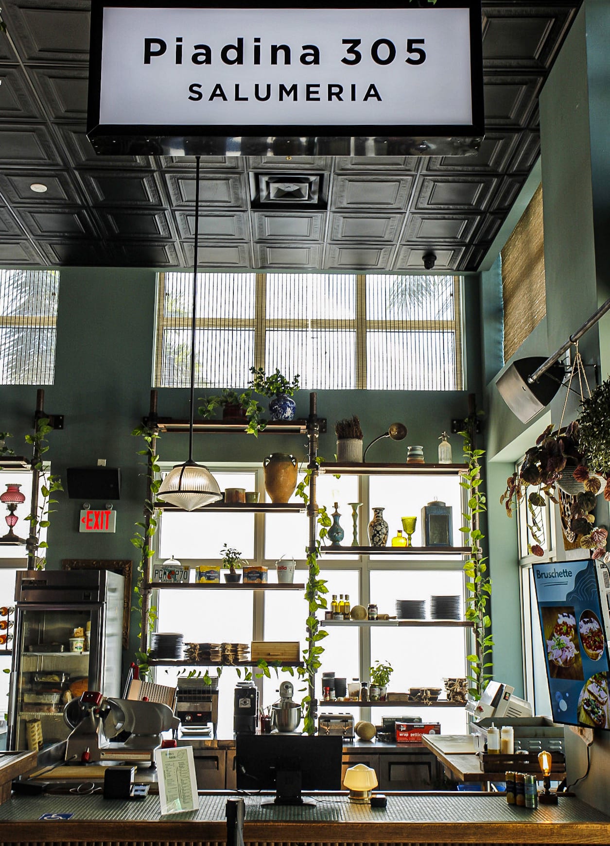 Piadina 305 & Salumeria