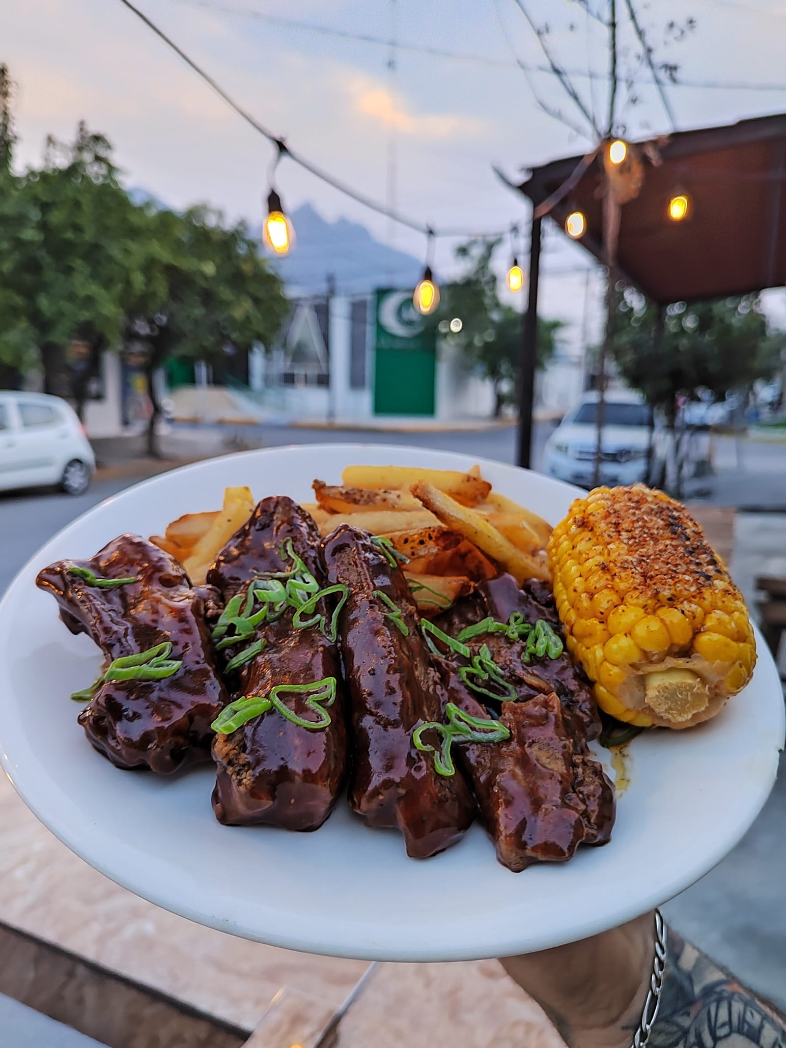 Kary Roger's (alitas, Boneless, Burgers & More...)