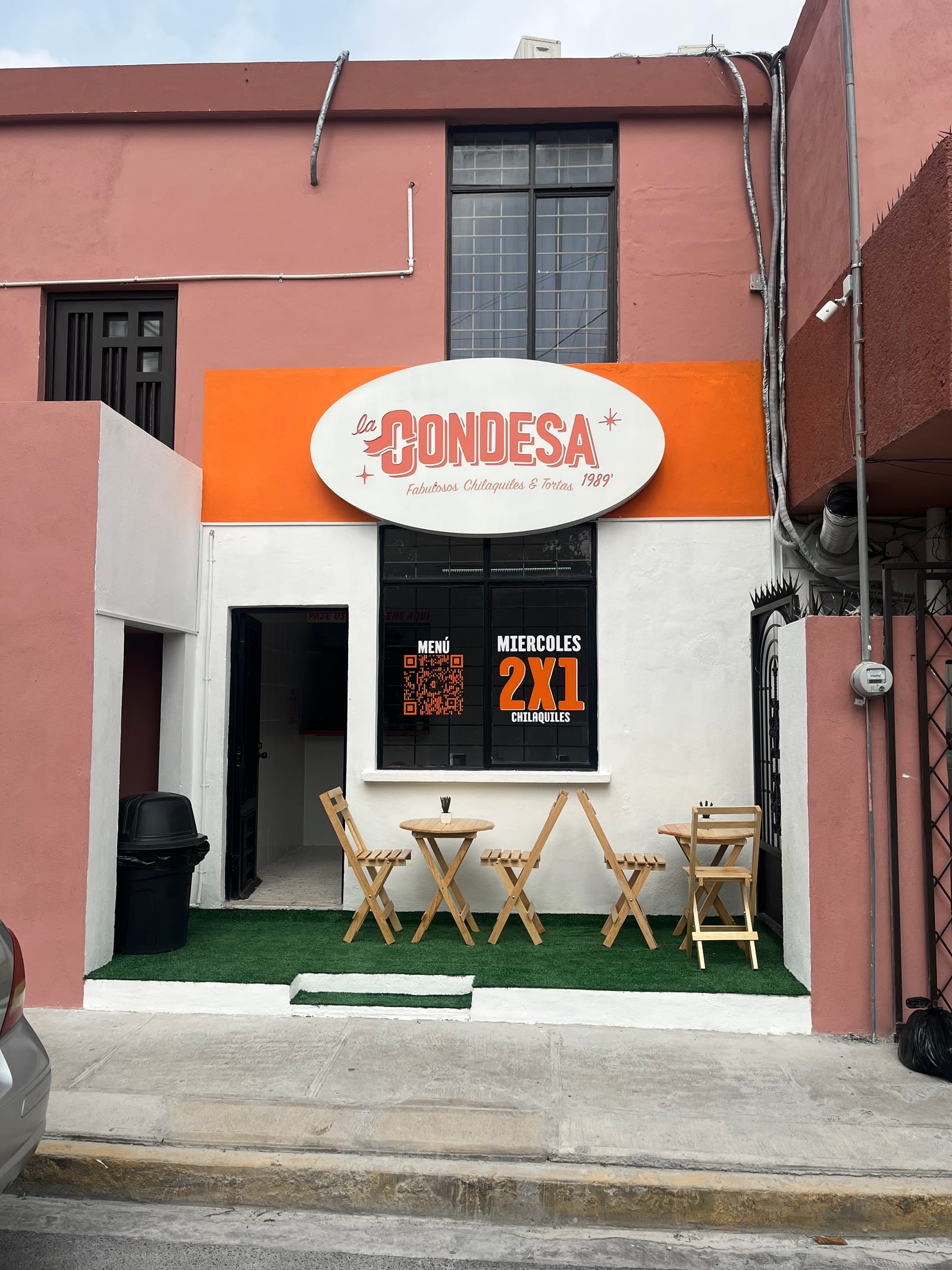 La Condesa 1989 Fabulosos Chilaquiles & Tortas