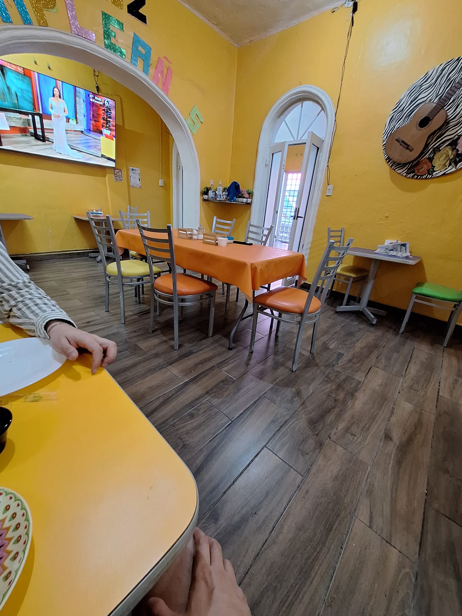 Qué Huevos Restaurante