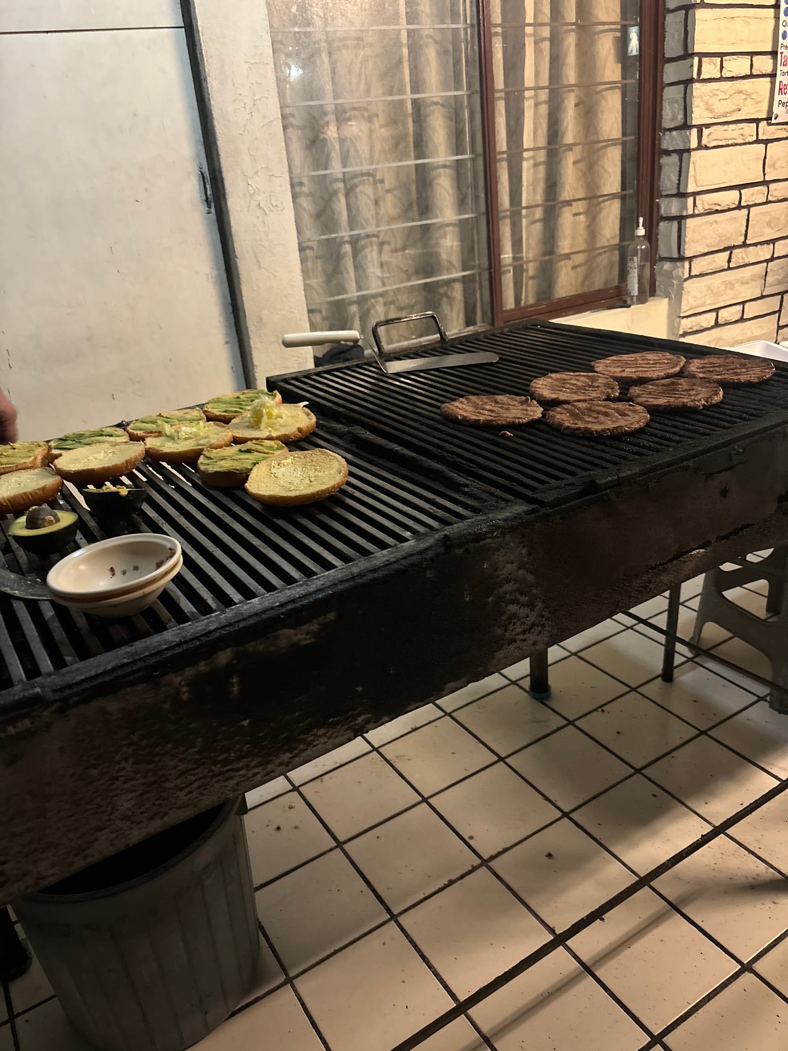 Taco Tama y Hamburguesa