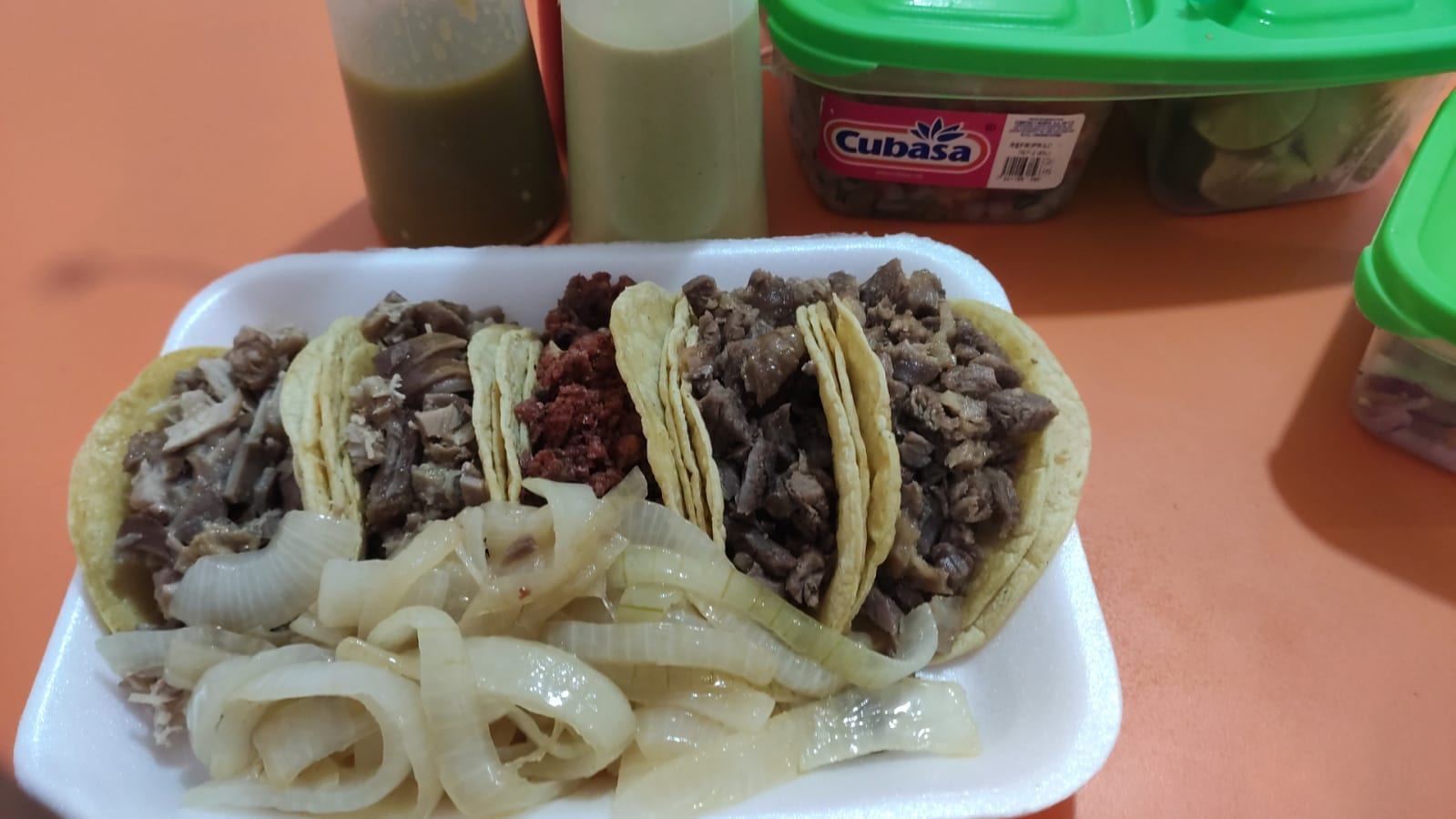 Tacos y Carnitas Noya