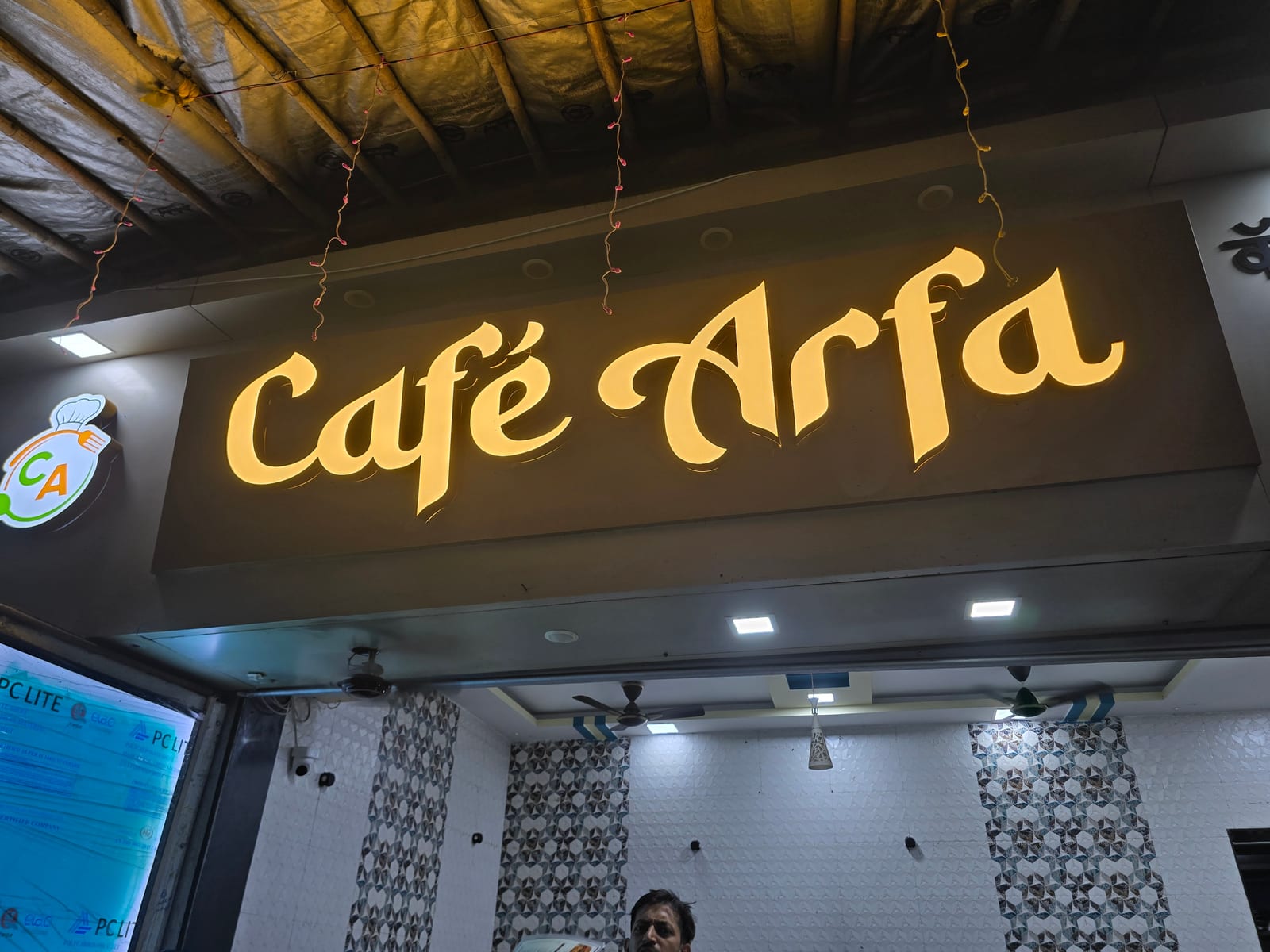 Cafe Arfa Family Restaurant