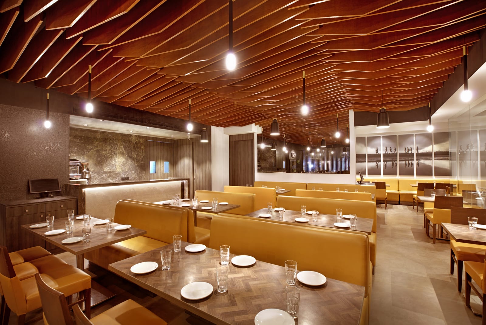 Cream Centre | Juhu