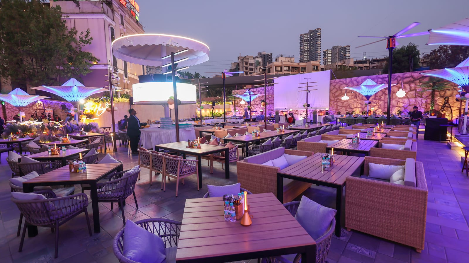 Hopleaf Restobar And Lounge