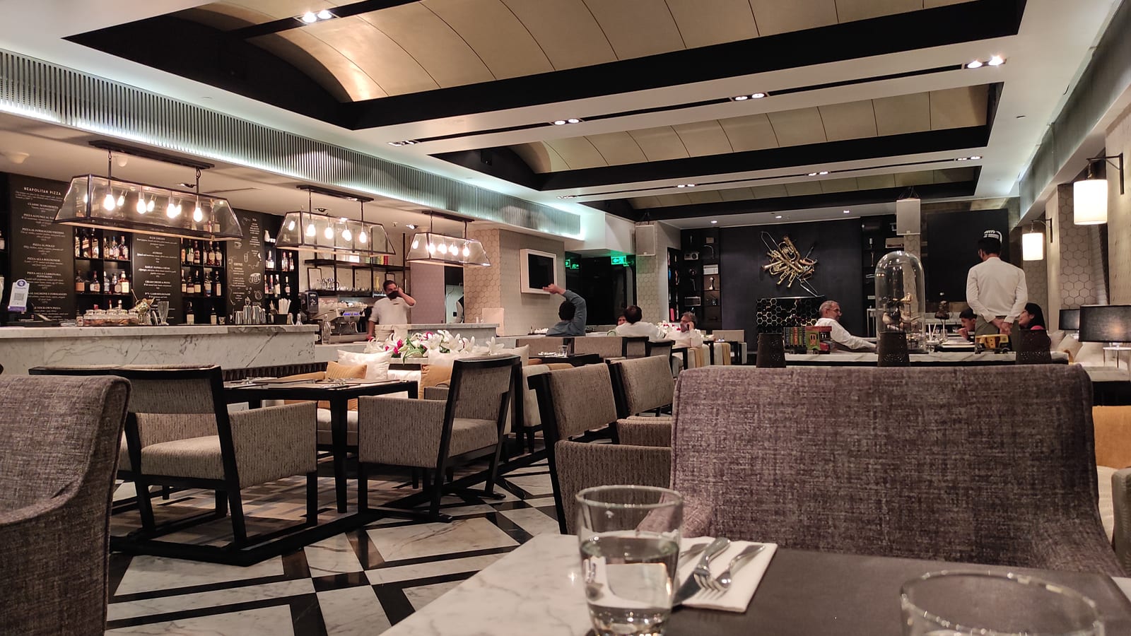 L&S Bistro & Pizzeria