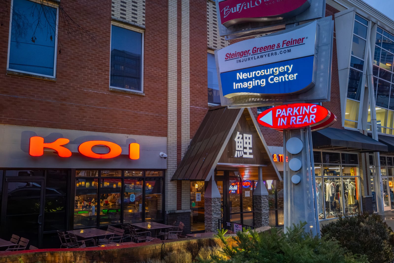 Koi Sushi & Thai Midtown