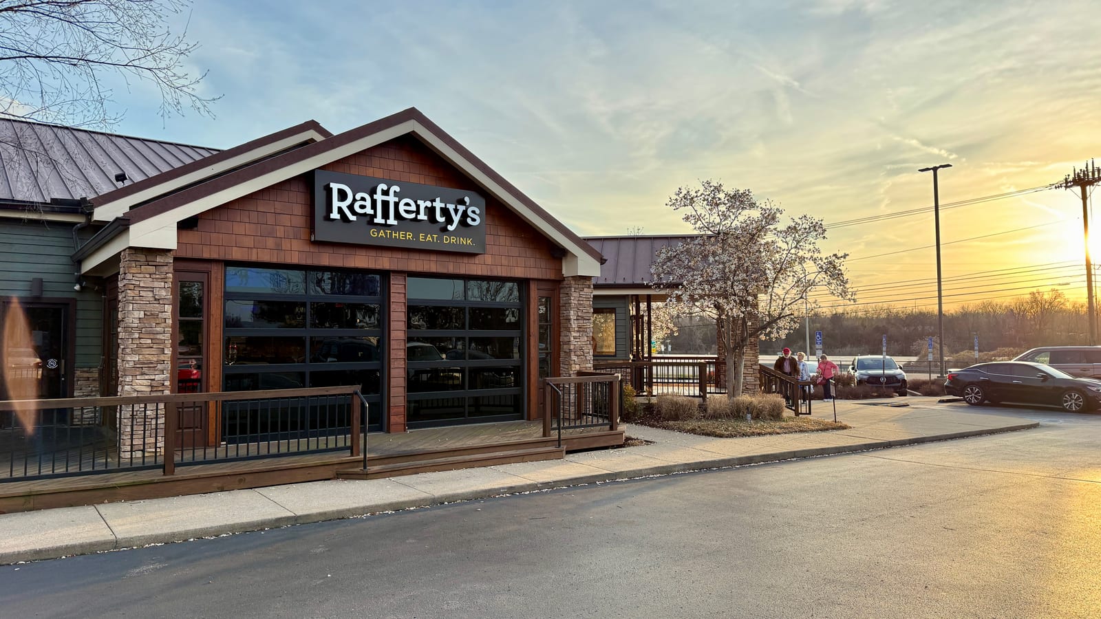 Rafferty's Restaurant & Bar
