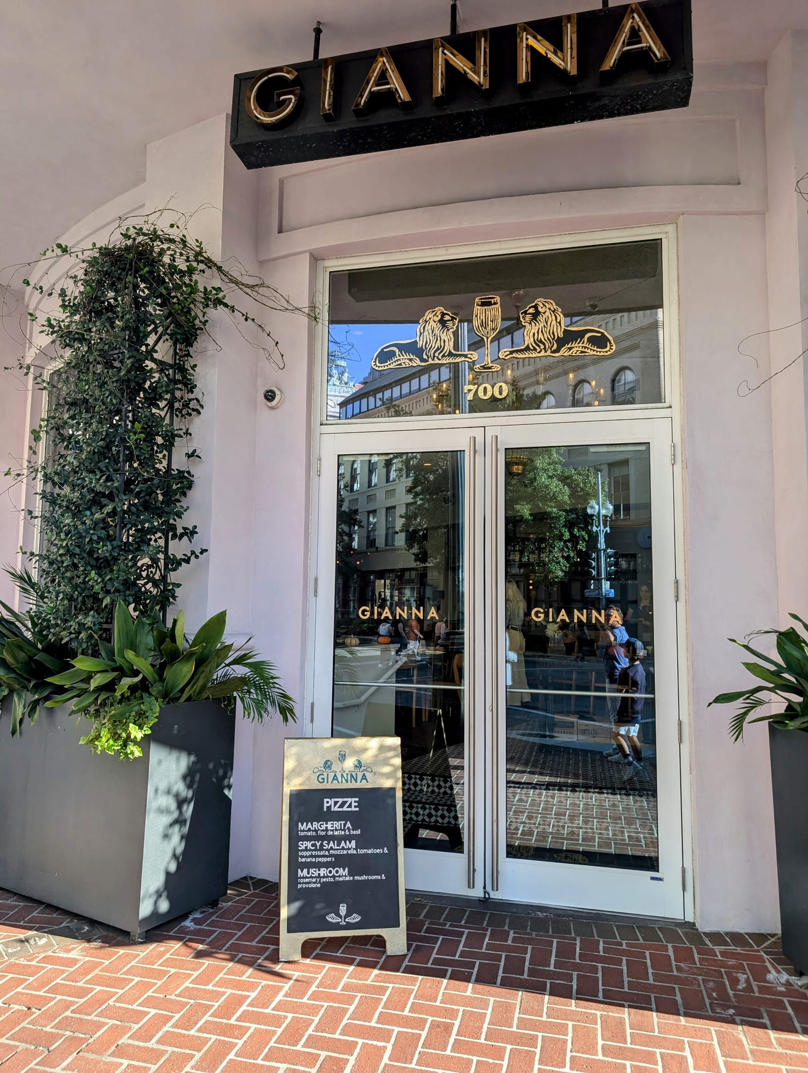 Gianna Restaurant