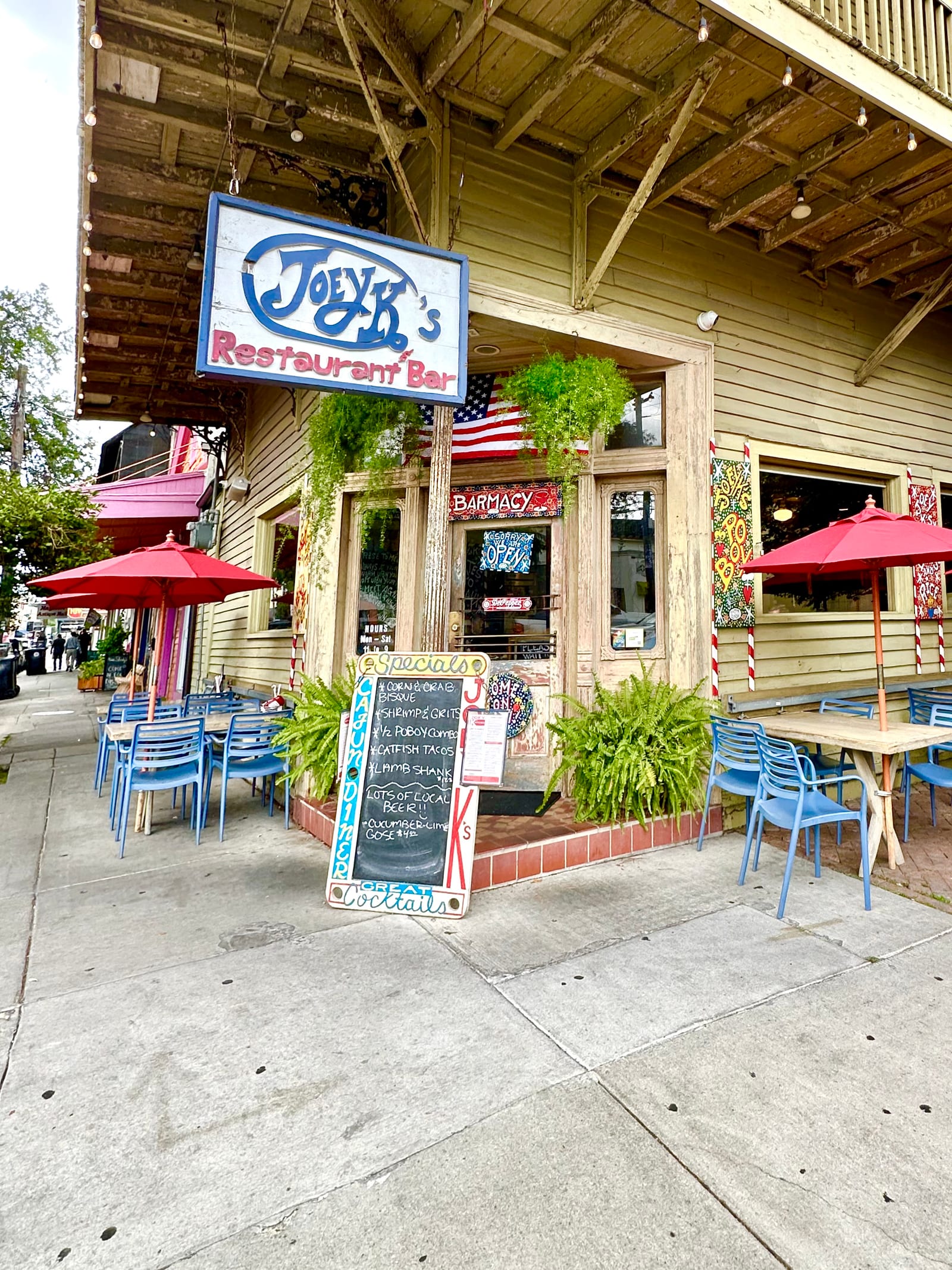 Joey K's Restaurant & Bar