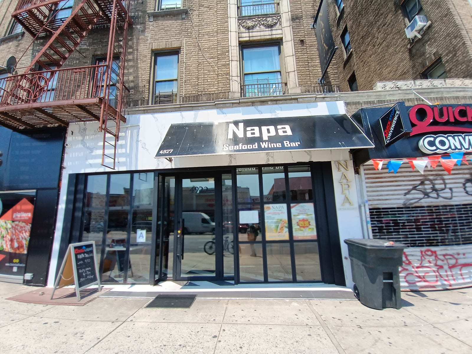 Napa in the Heights Seafood & Wine Bar