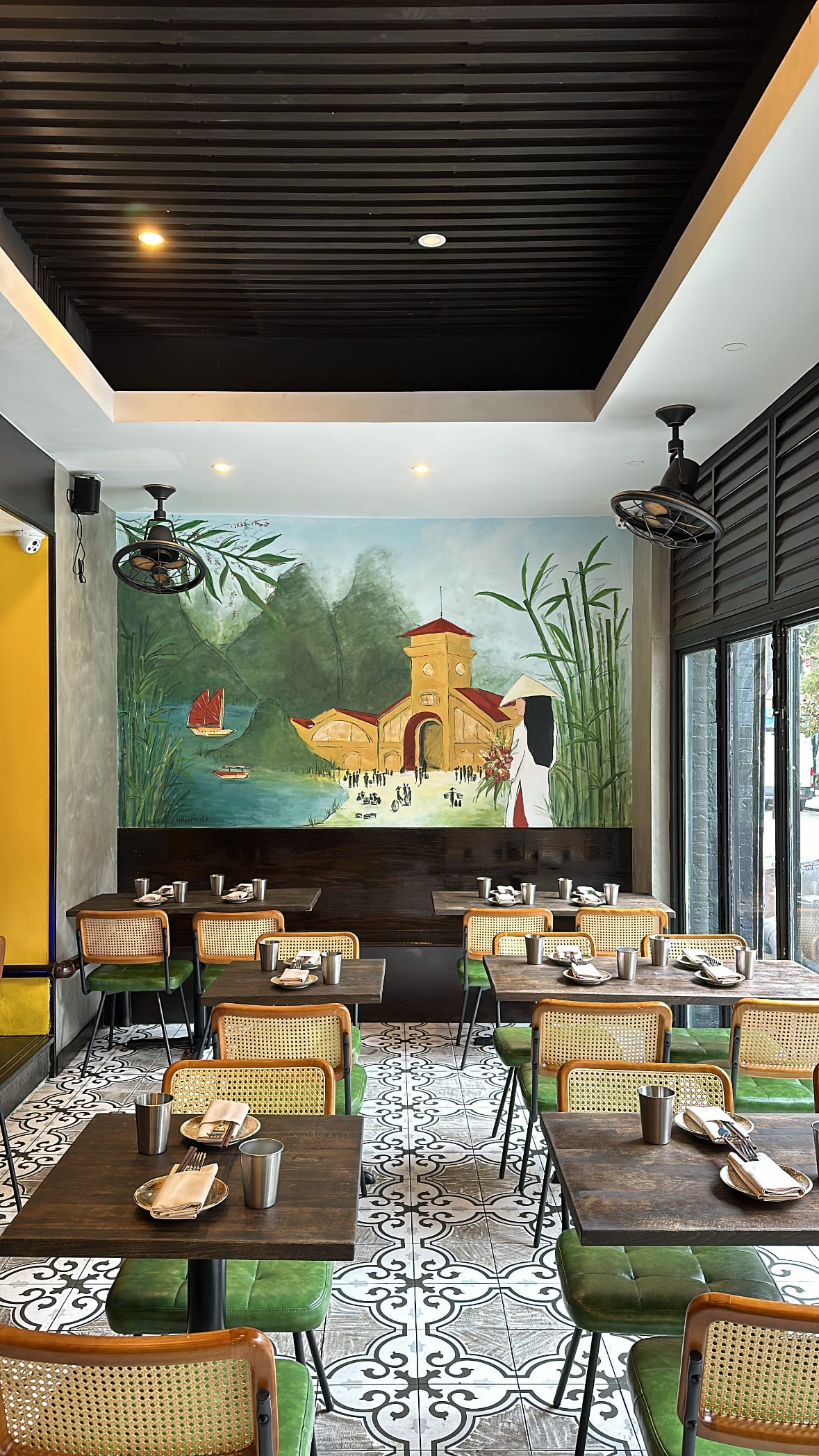 Saigon Social