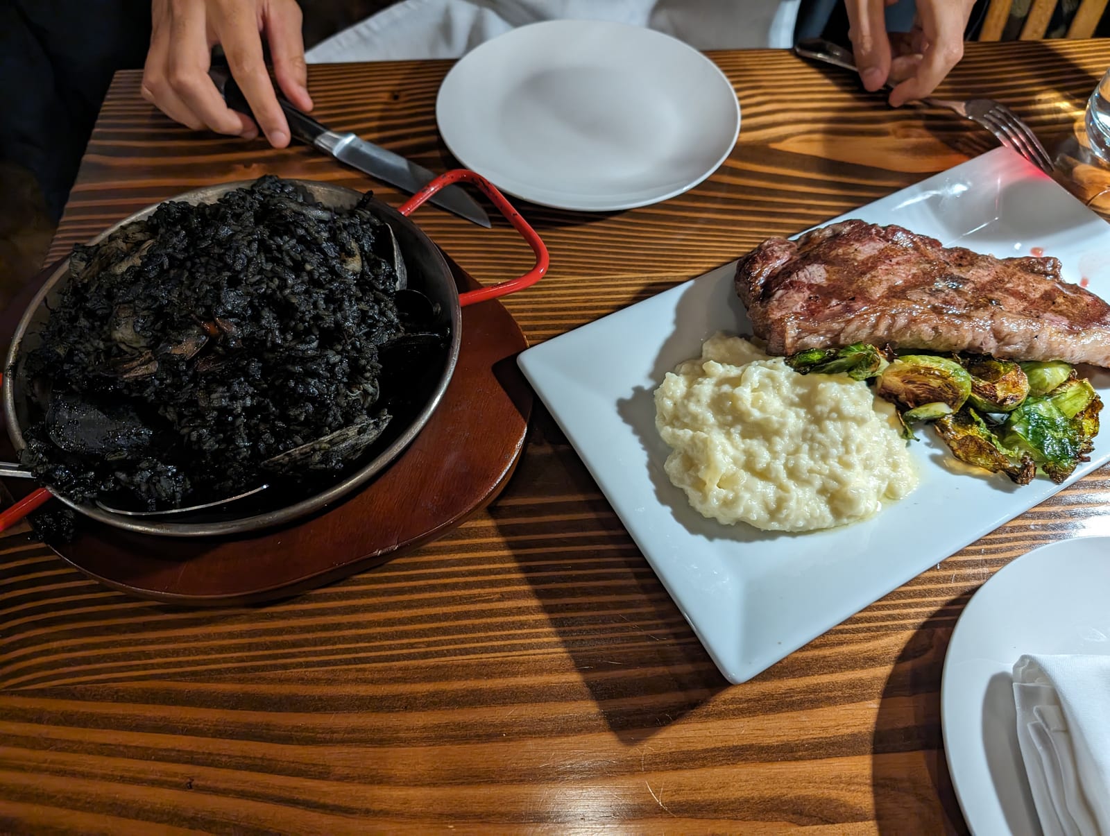 Tinto Tapas Restaurant & Wine Bar