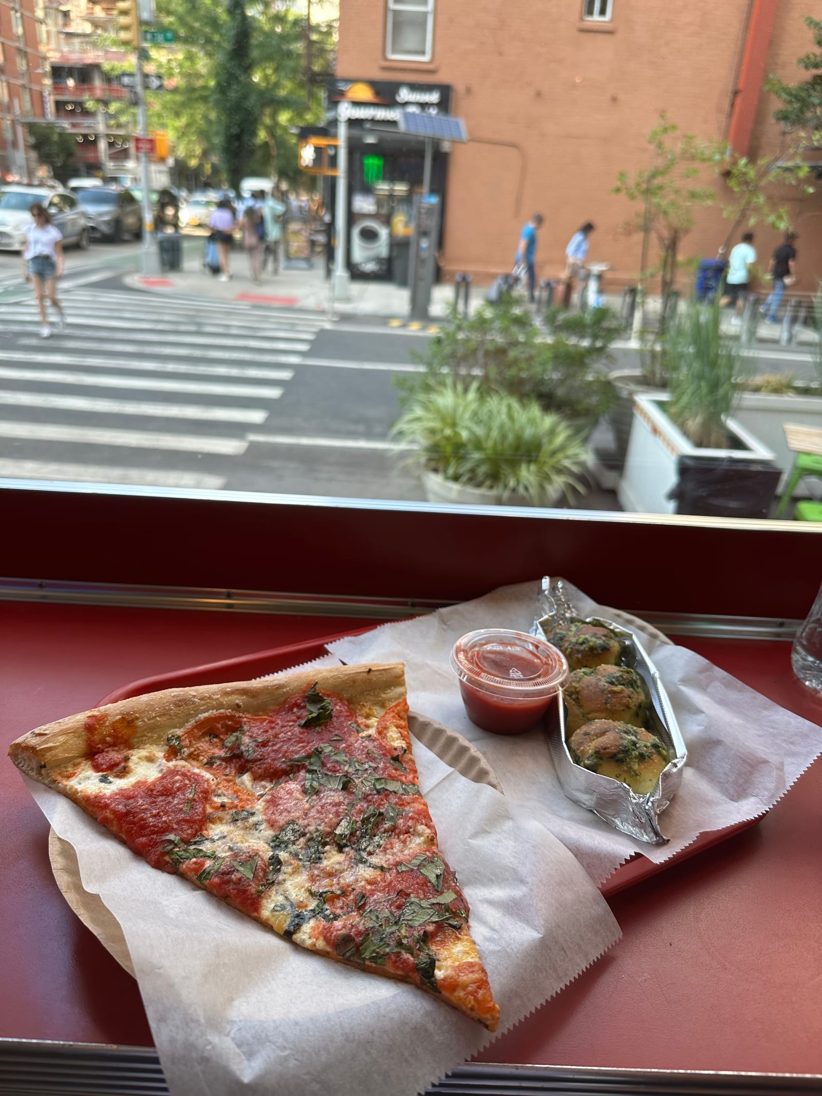 Vito's Slices and Ices