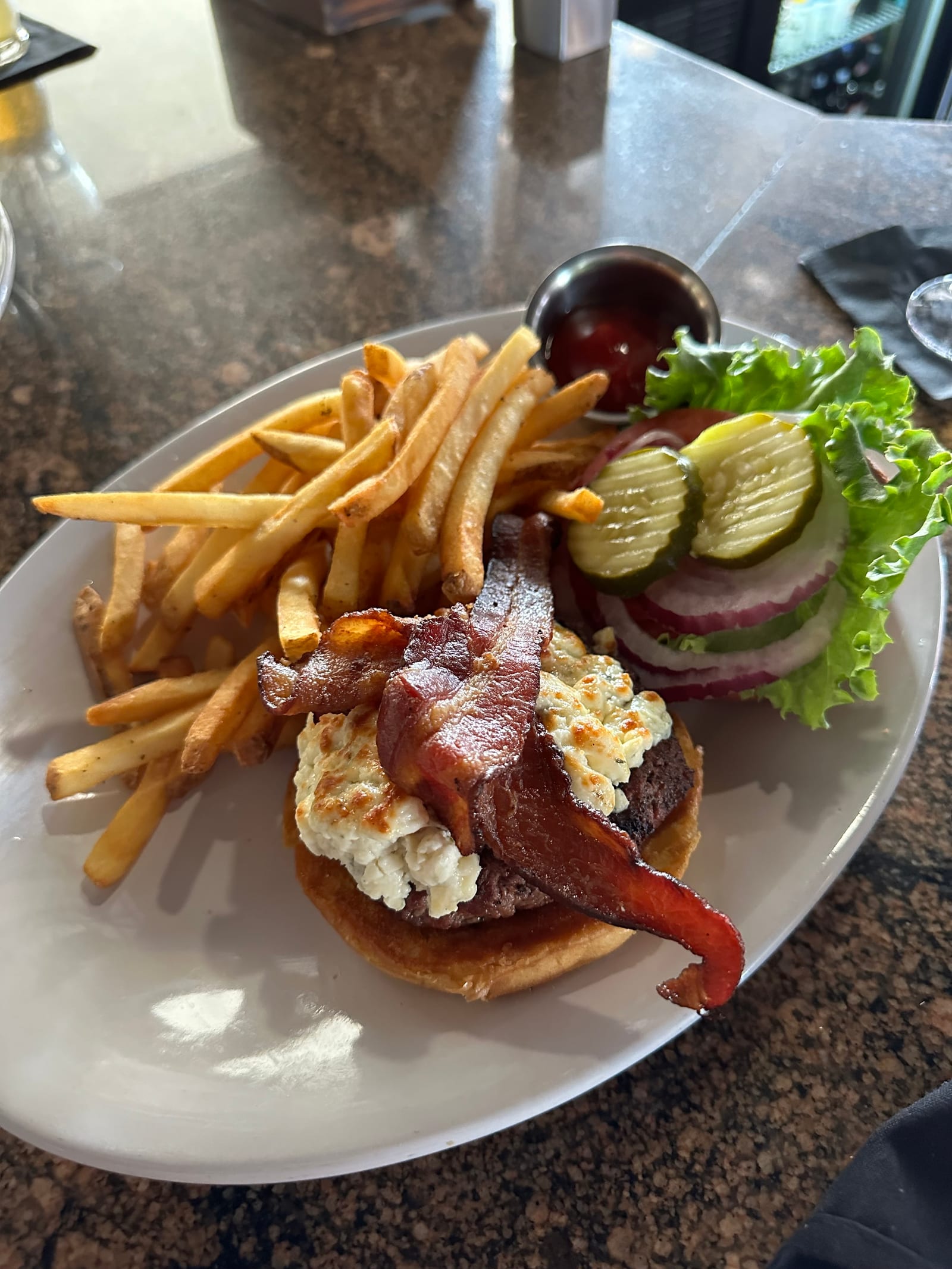 Nona Blue Modern Tavern