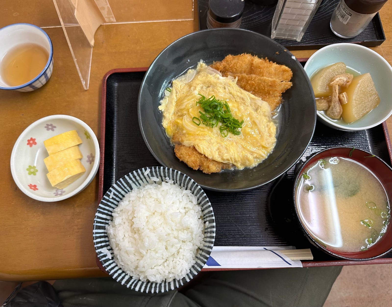 大和屋食堂