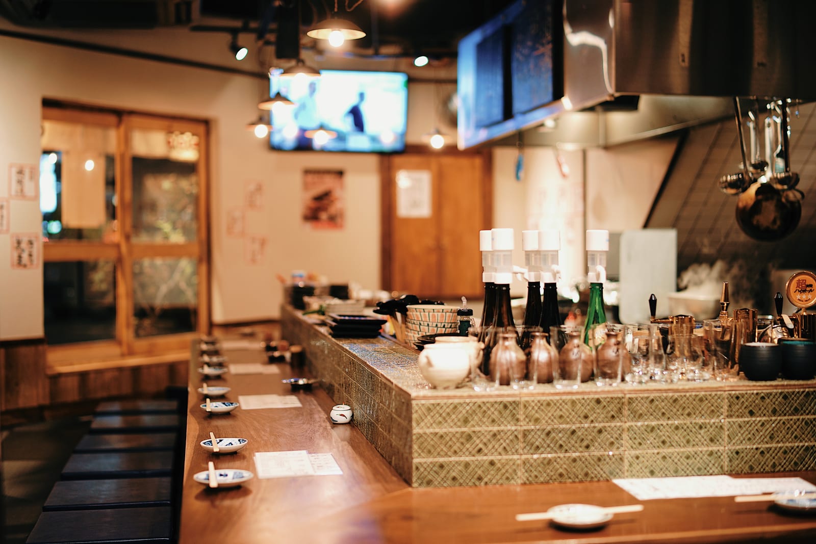 Thin Roll Sushi and Soba Izakaya Aono