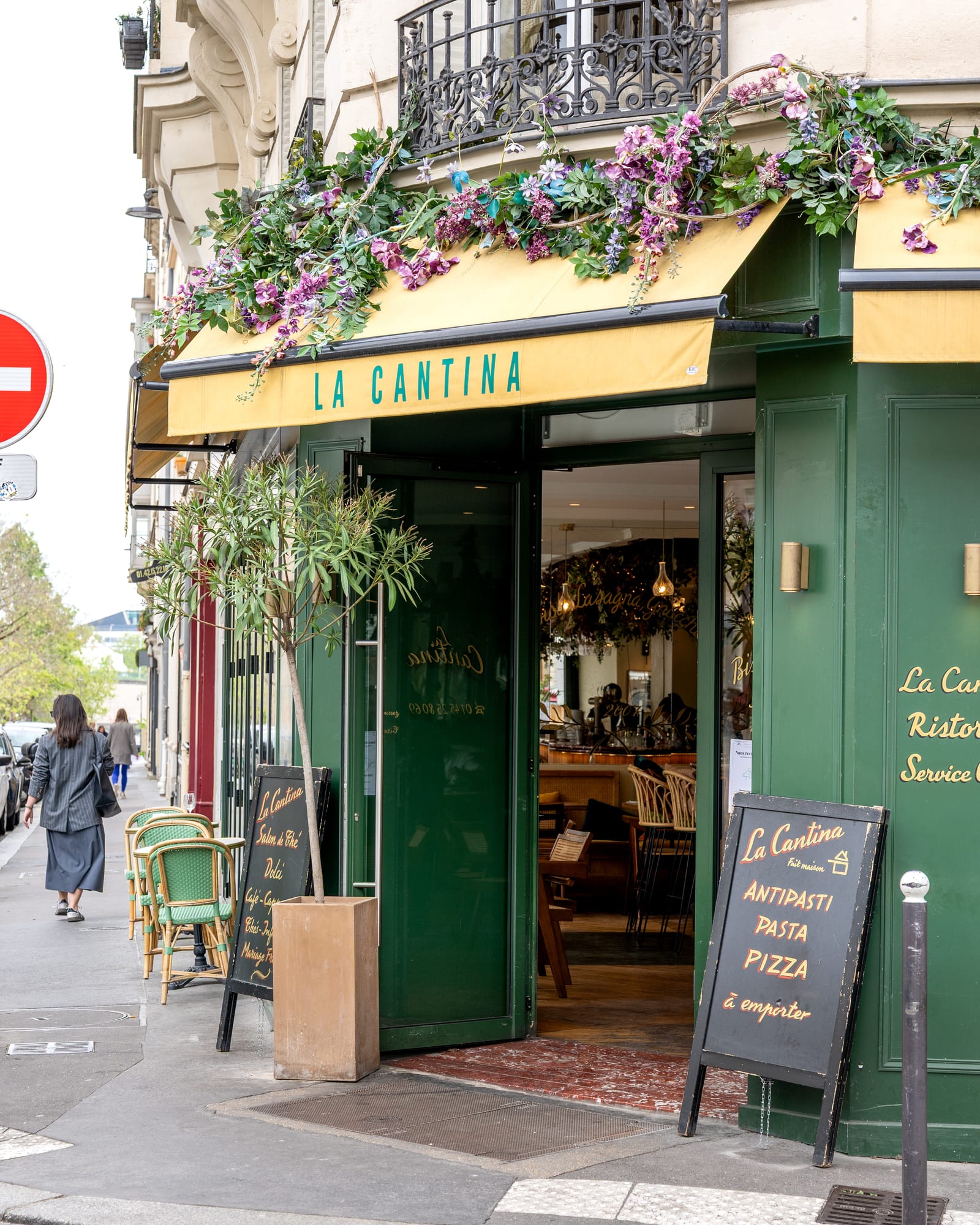 La Cantina