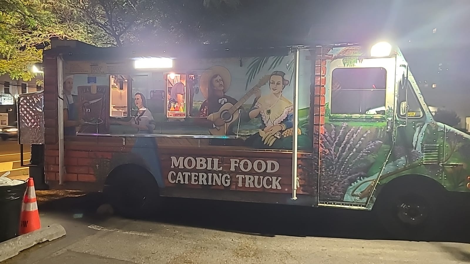 Tacos El Rodeo Food Truck