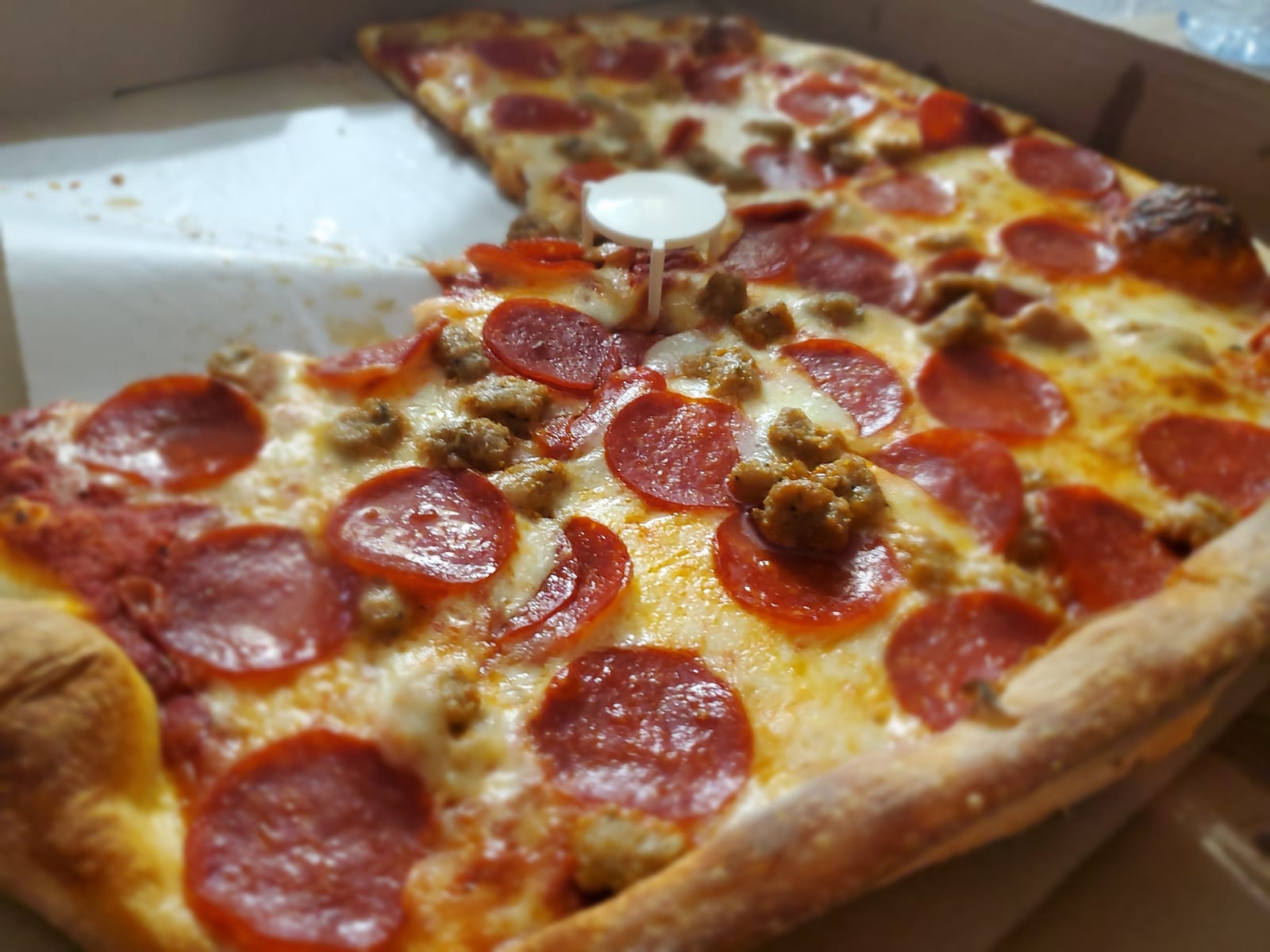 Raffaeles Pizza