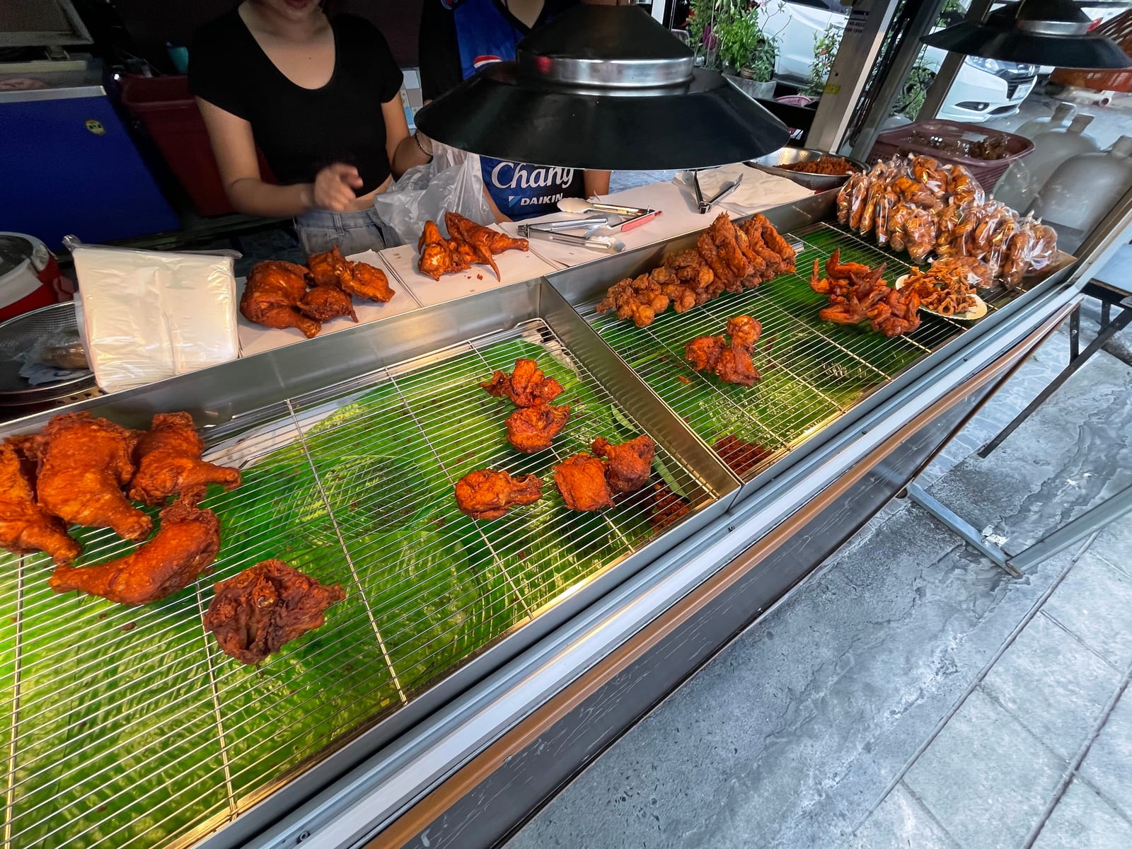 Chalong Fried Chicken Shop