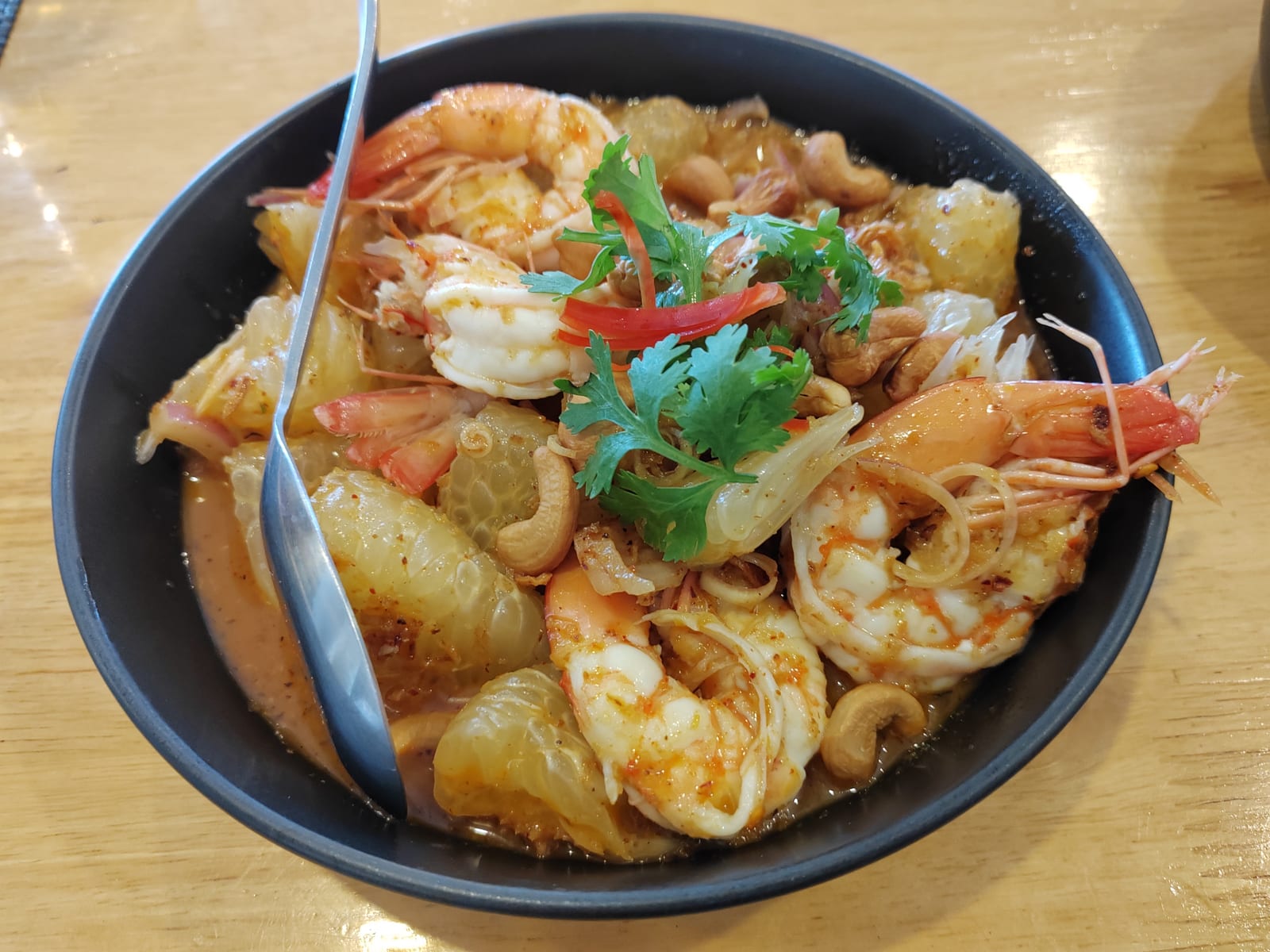 Hom-Ha (หอม-หา)
