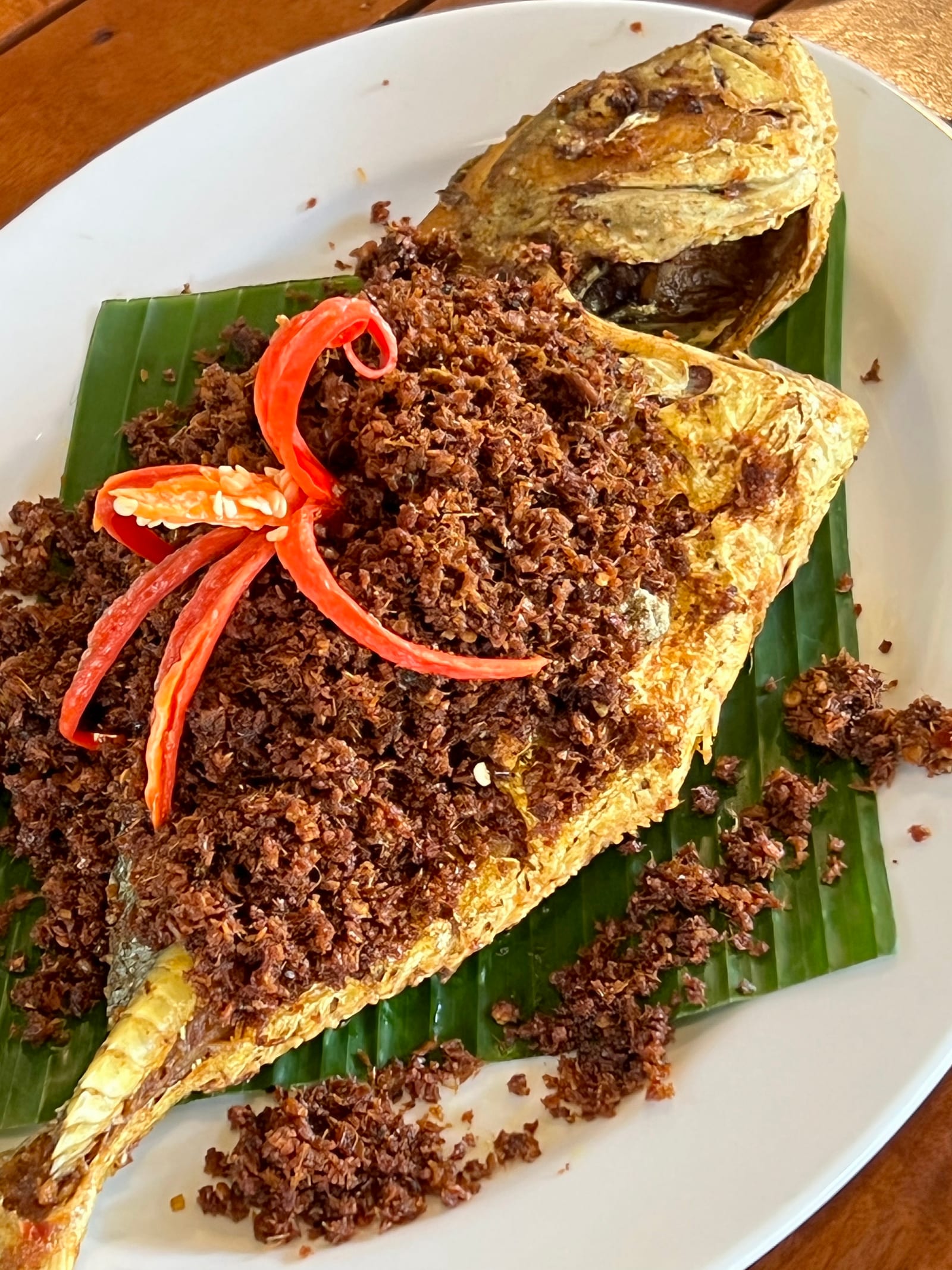 กินกับอี๋ Kin-Kub-Ei