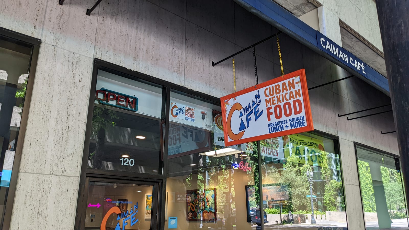 Caiman Cafe