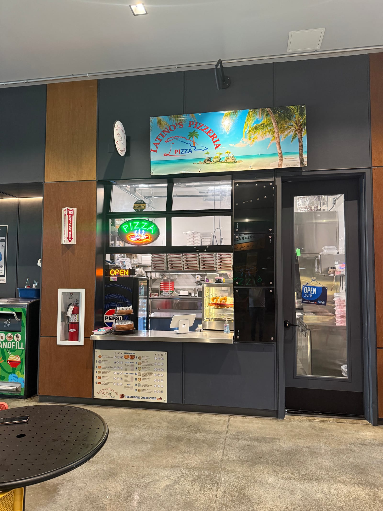 Latino’s Pizzería