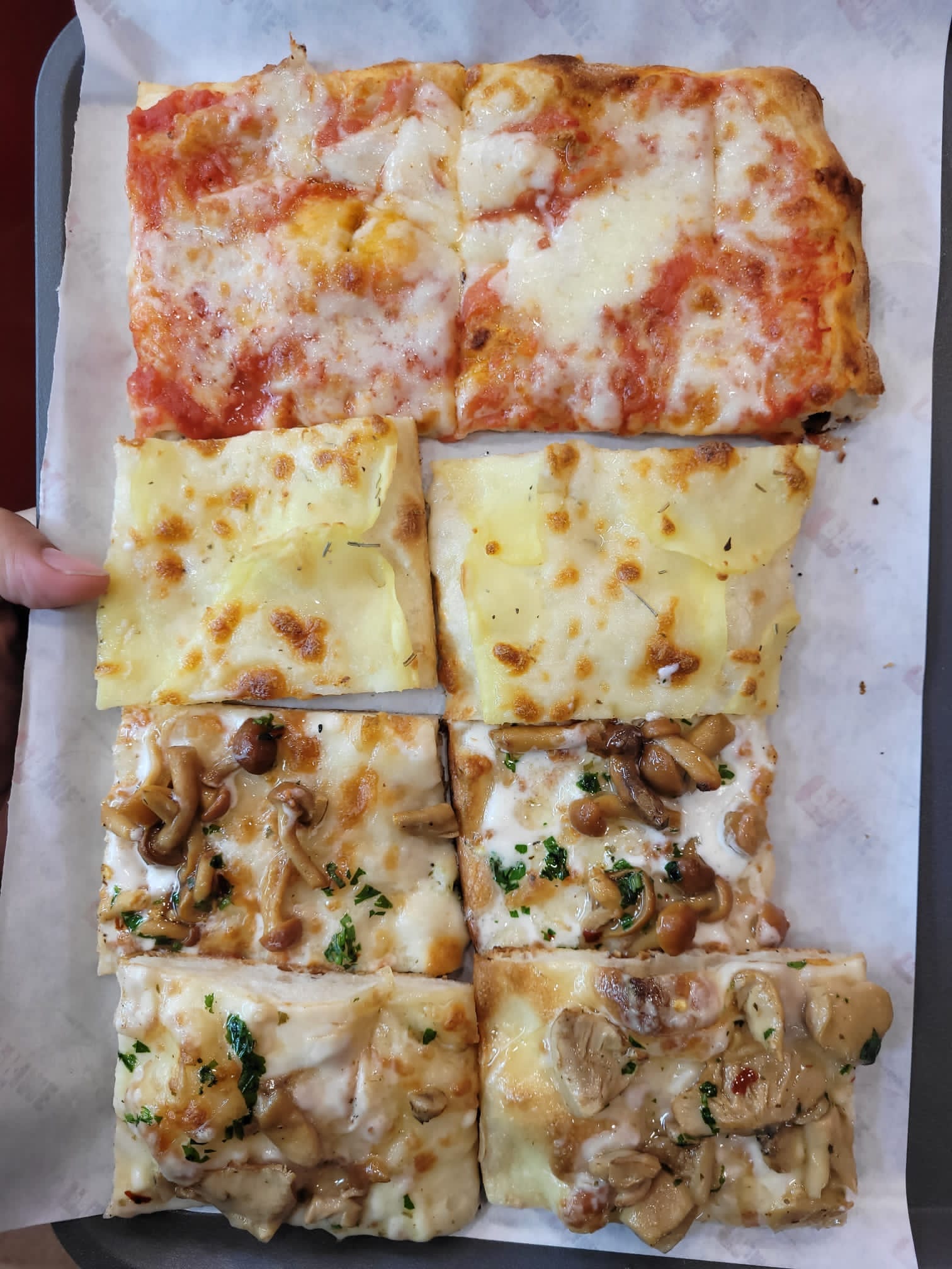Pizzeria